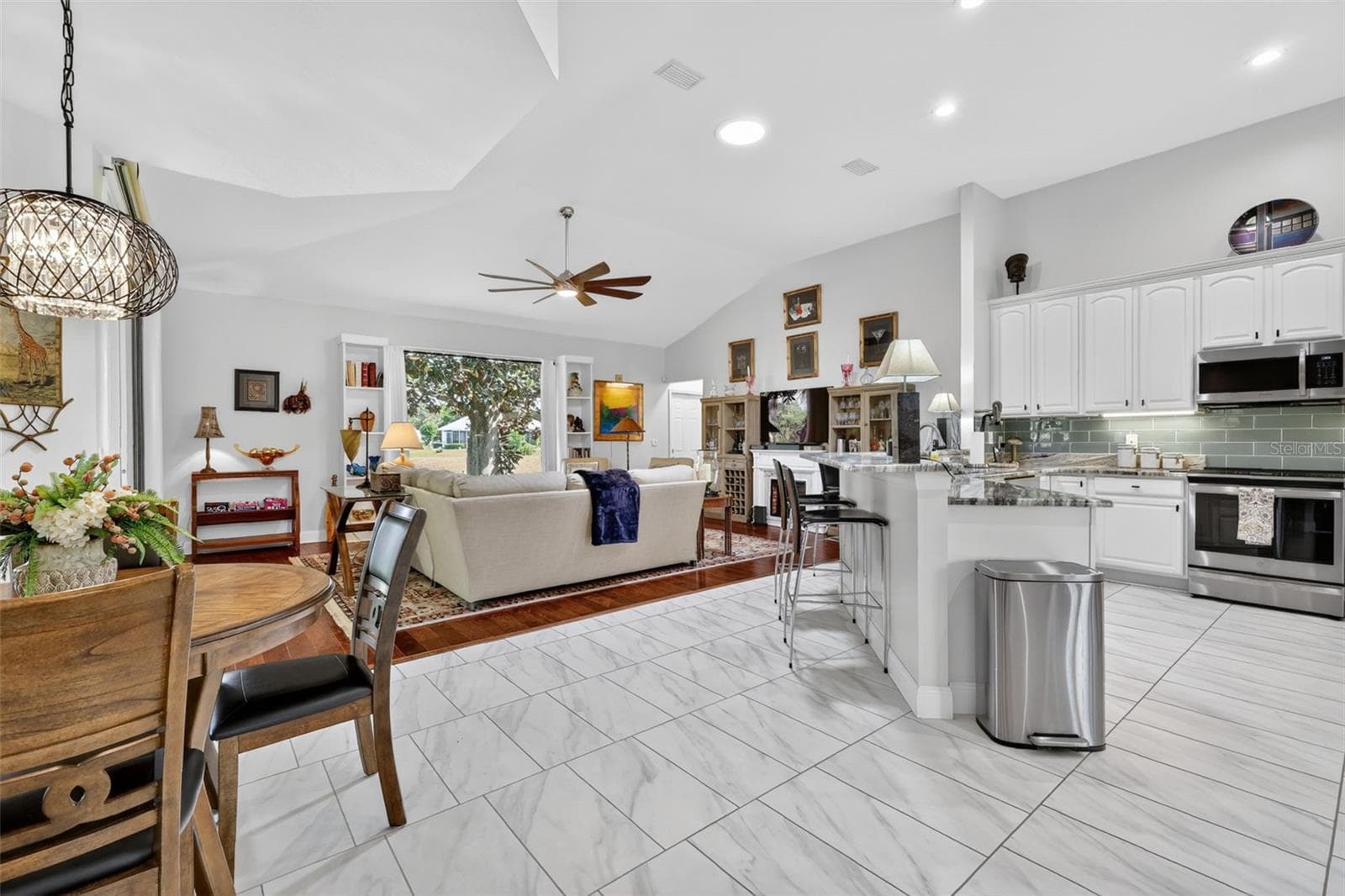 Single Family Residence at 1760 EDGEWATER DR, MOUNT DORA, photo 17 of 55