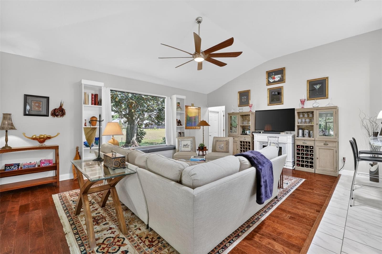 Single Family Residence at 1760 EDGEWATER DR, MOUNT DORA, photo 18 of 55