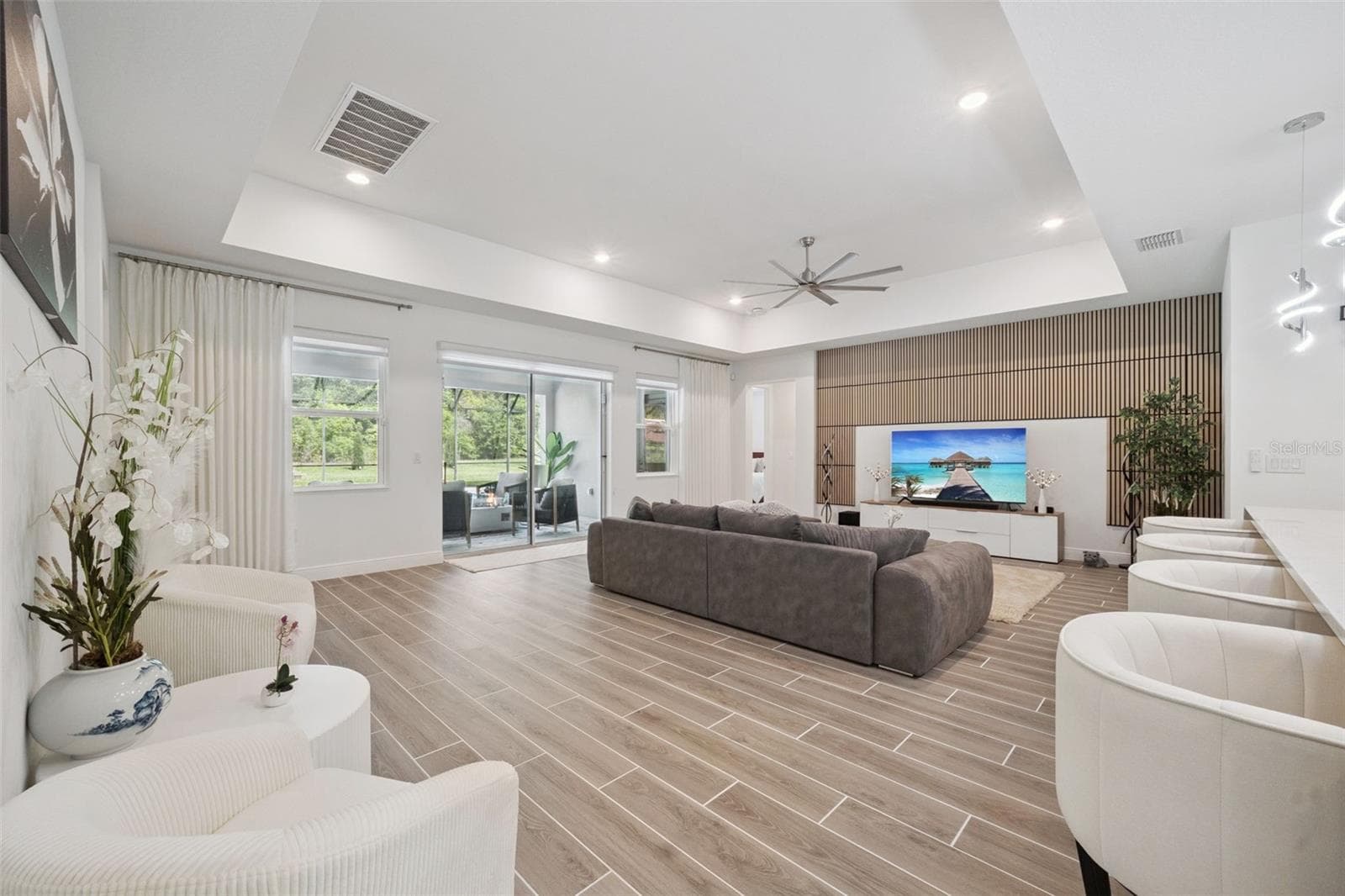 Tray ceilings - 5897 SIERRA CROWN ST, MOUNT DORA