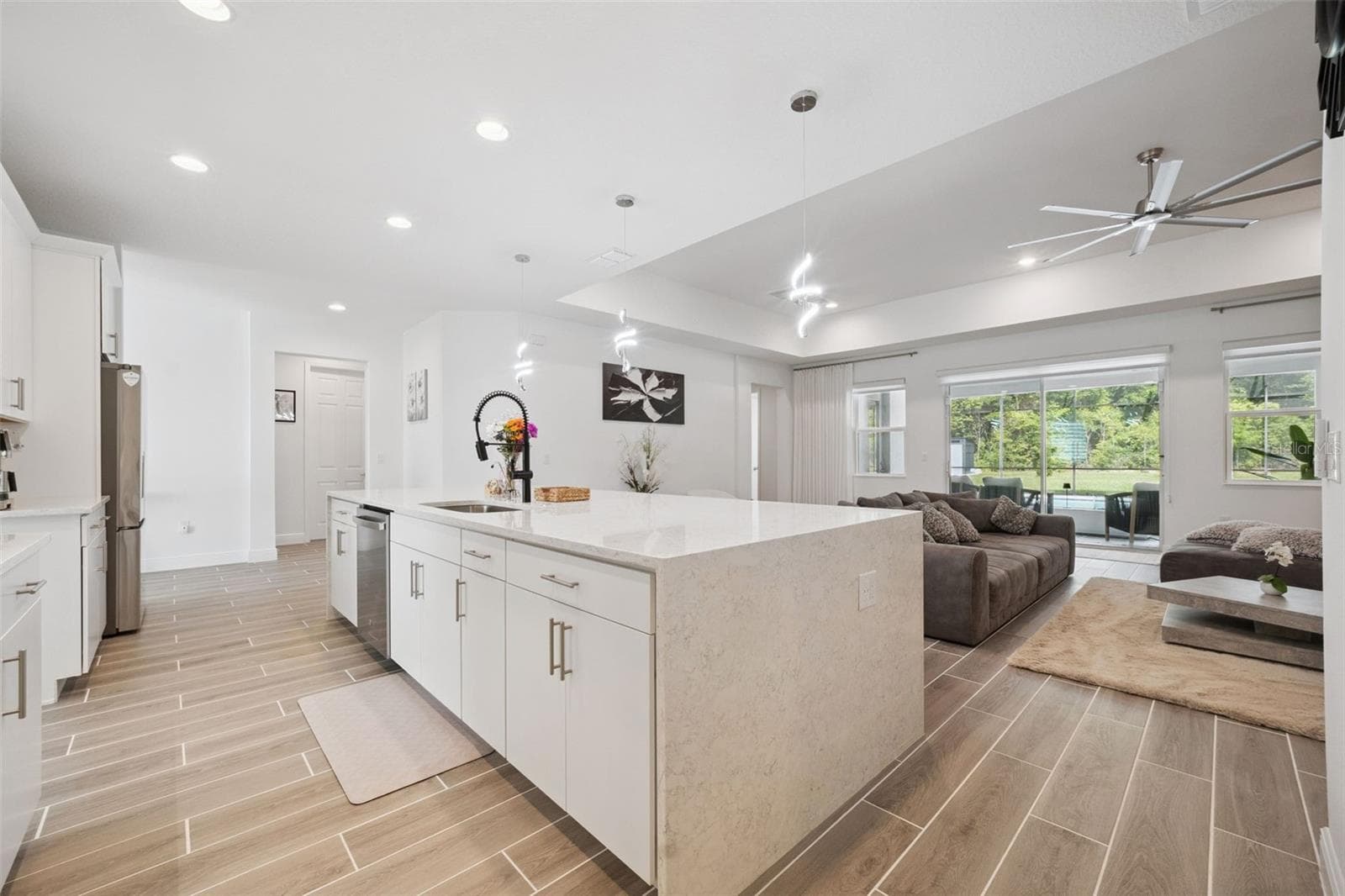 Chef's kitchen! - 5897 SIERRA CROWN ST, MOUNT DORA
