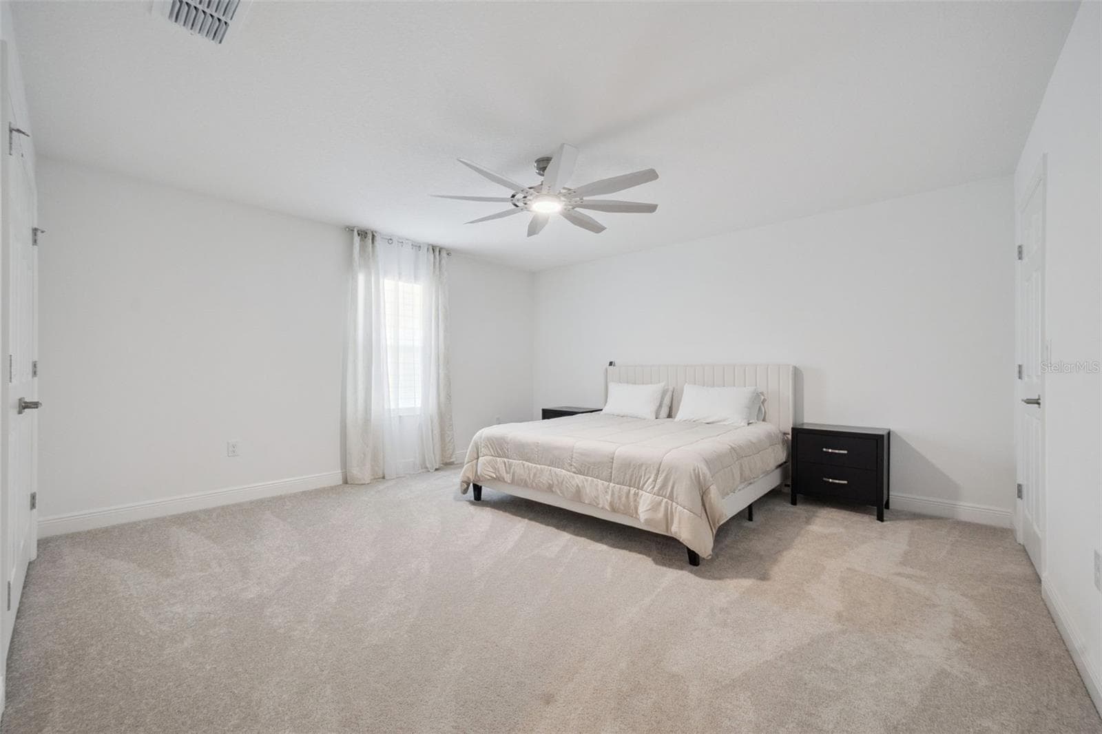 Guest suite upstairs! - 5897 SIERRA CROWN ST, MOUNT DORA