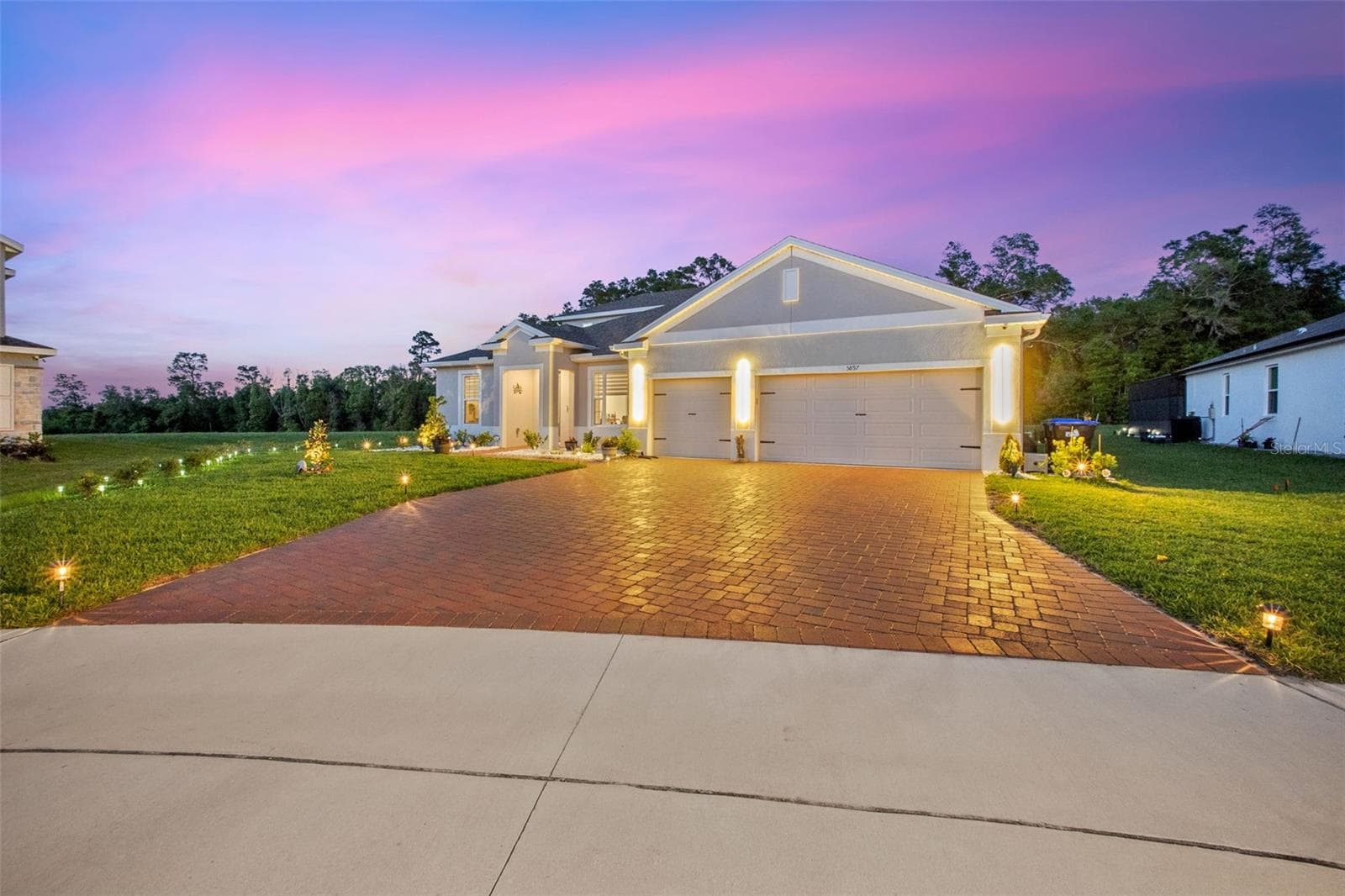 Paved driveway - 5897 SIERRA CROWN ST, MOUNT DORA