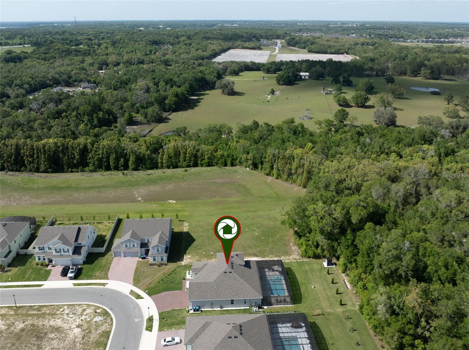 Left- Retention pond - 5897 SIERRA CROWN ST, MOUNT DORA