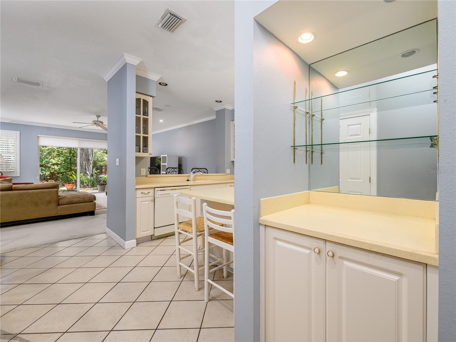 Townhouse at 204 S LINCOLN AVE, TAMPA, photo 10 of 43