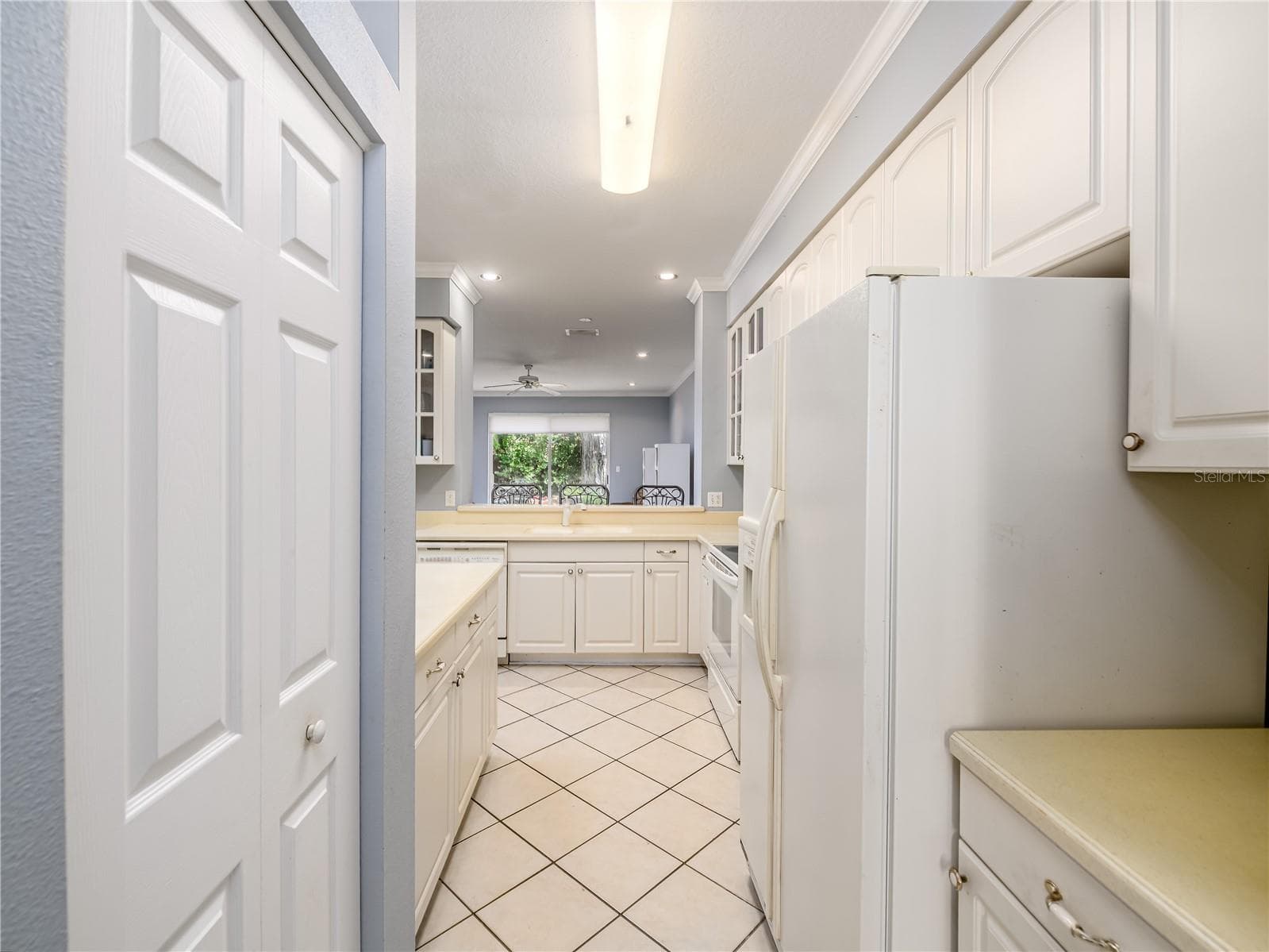 Townhouse at 204 S LINCOLN AVE, TAMPA, photo 12 of 43