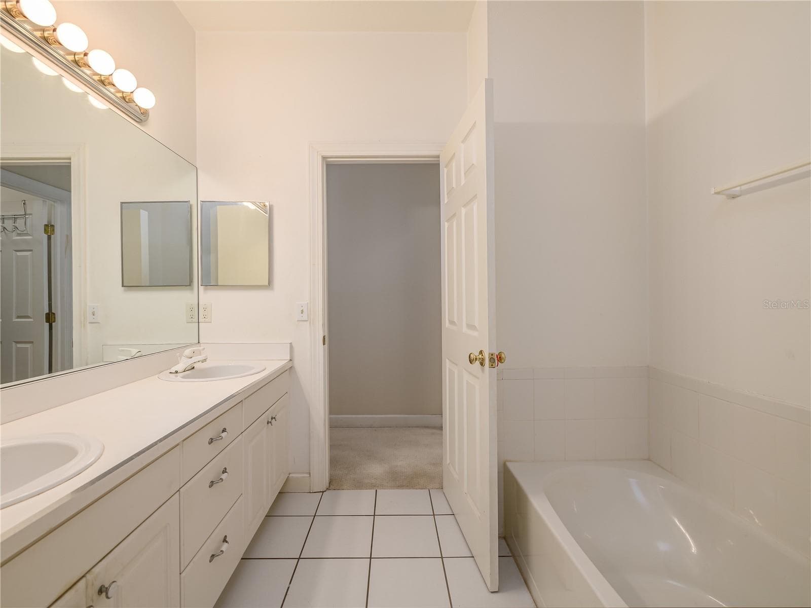 Townhouse at 204 S LINCOLN AVE, TAMPA, photo 26 of 43
