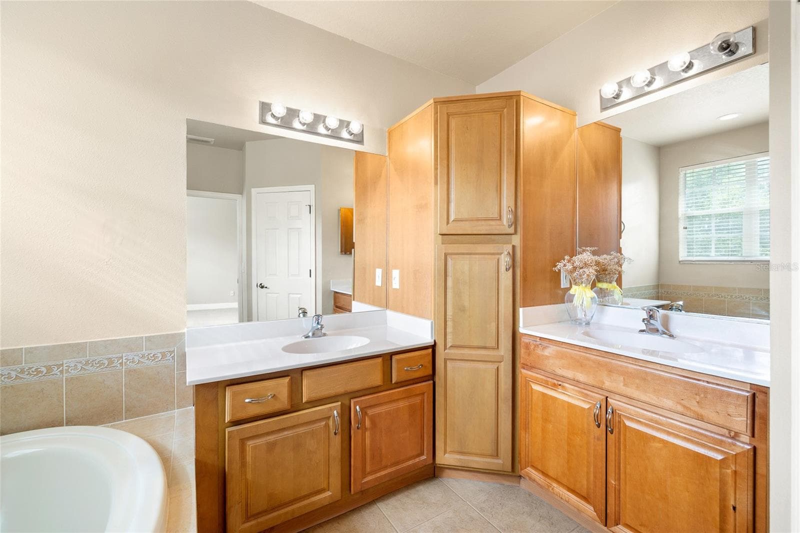 Upstairs Primary Suite - 14543 MIRABELLE VISTA CIR, TAMPA