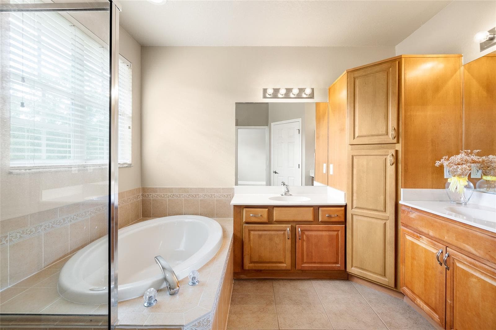 Upstairs Primary Suite - 14543 MIRABELLE VISTA CIR, TAMPA