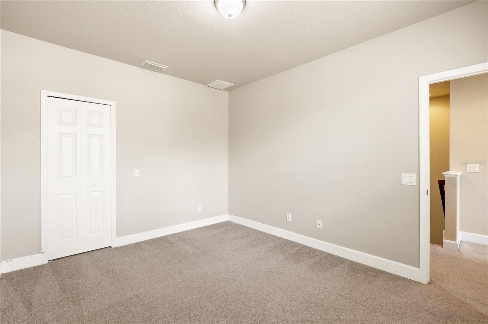 Upstairs Secondary Bedroom 2 - 14543 MIRABELLE VISTA CIR, TAMPA
