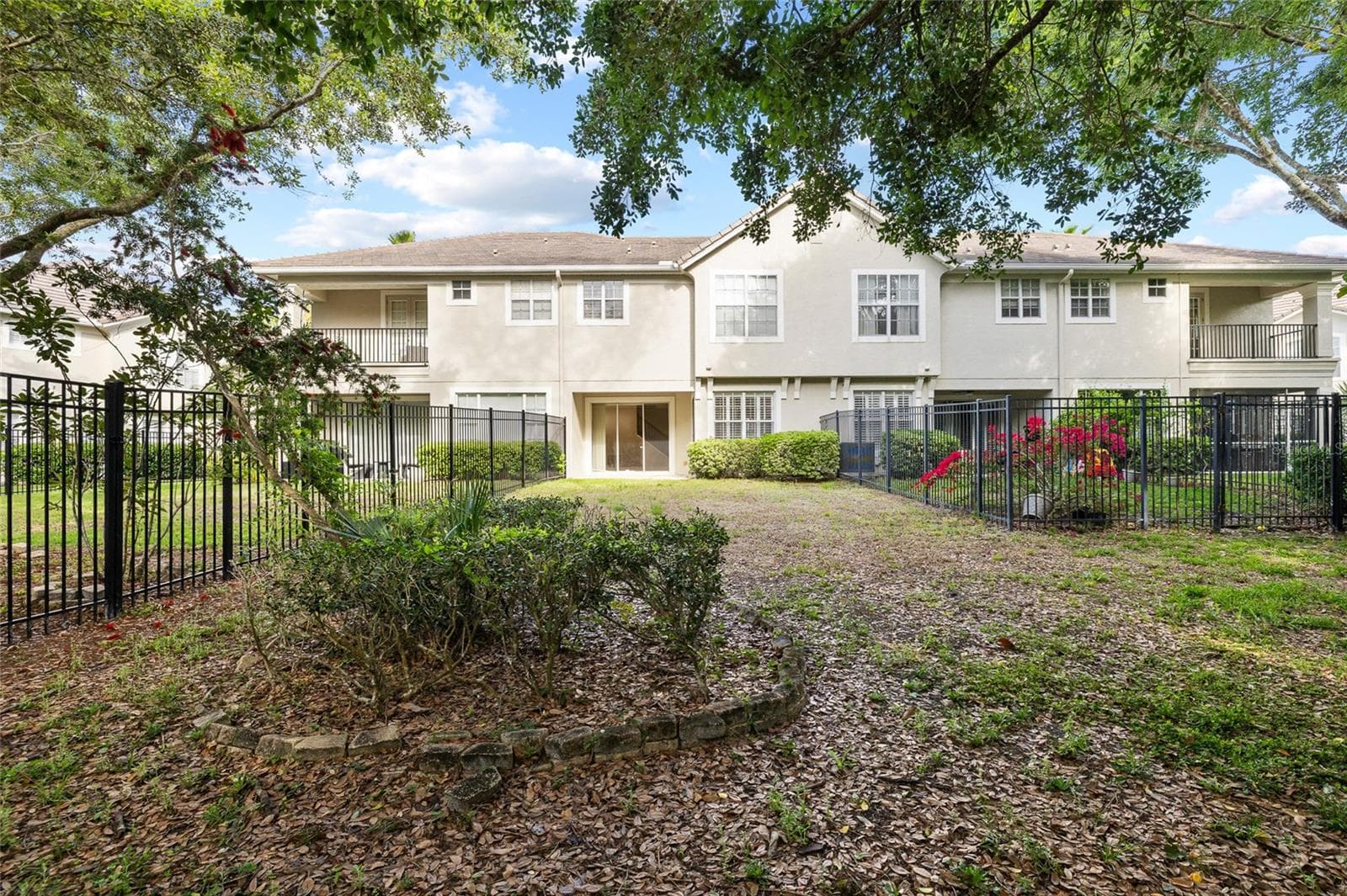 Yard - 14543 MIRABELLE VISTA CIR, TAMPA