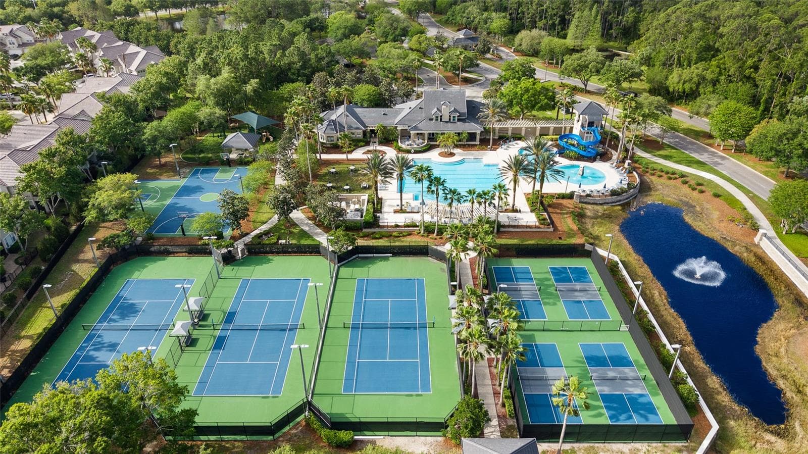 Community Amenities - 14543 MIRABELLE VISTA CIR, TAMPA