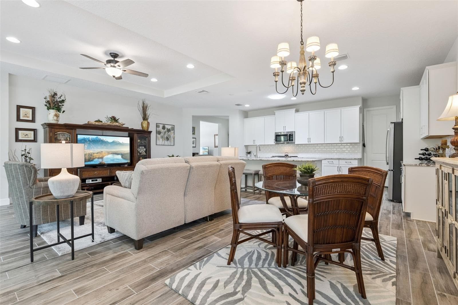 View from the dining area looking towards kitchen - 1157 AVERY MEADOWS WAY, DELAND