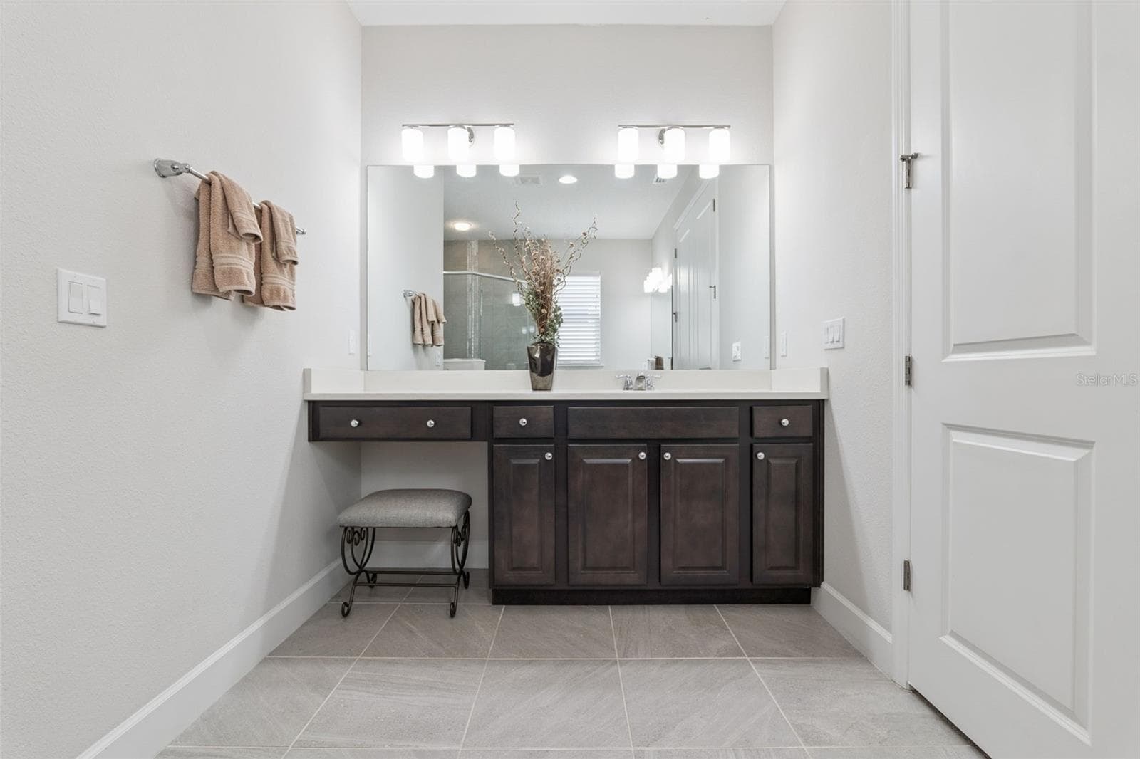 Vanity in the primary bathroom - 1157 AVERY MEADOWS WAY, DELAND
