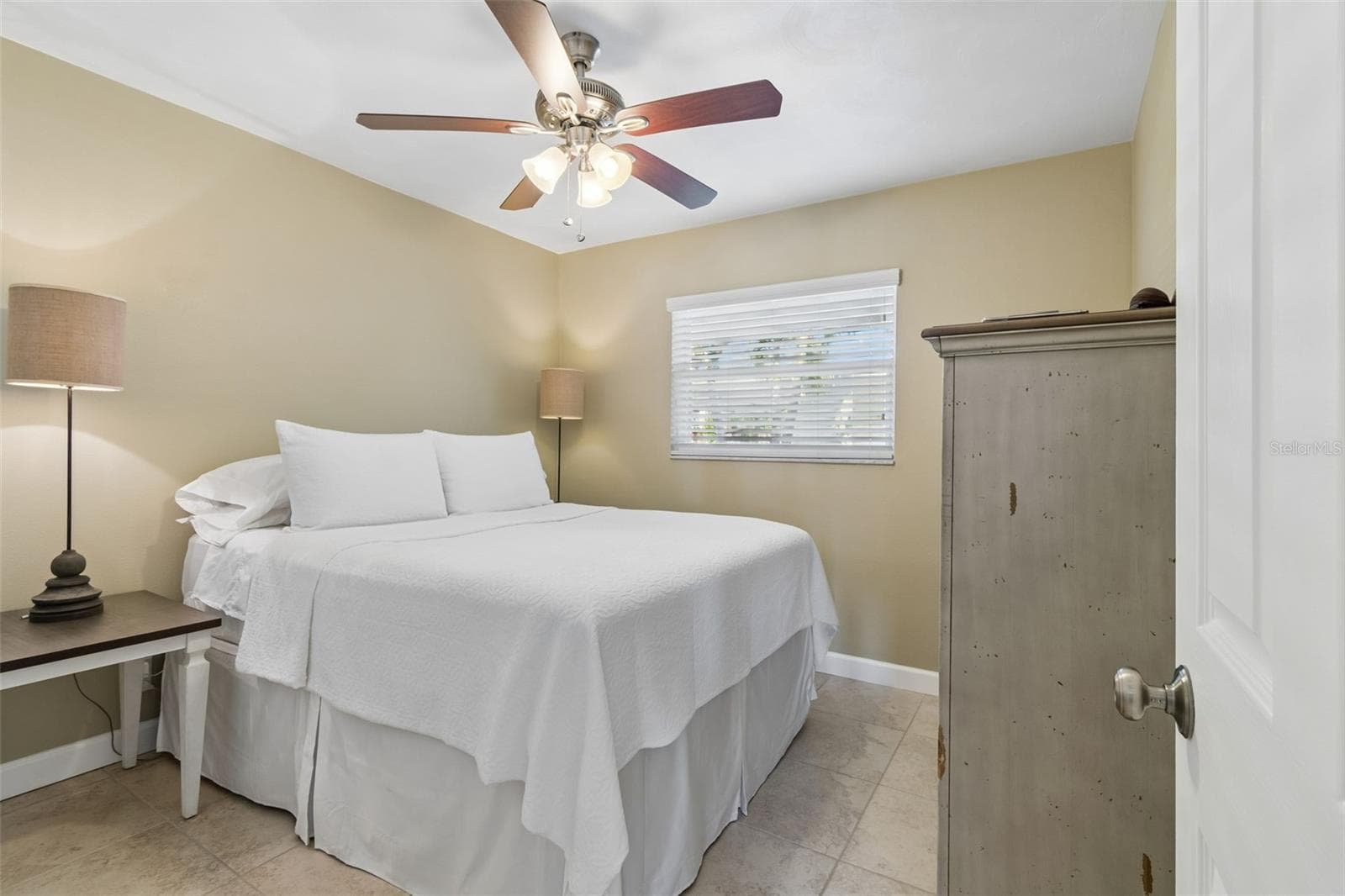 Quadruplex at 2307 BAY BLVD, INDIAN ROCKS BEACH, photo 16 of 86