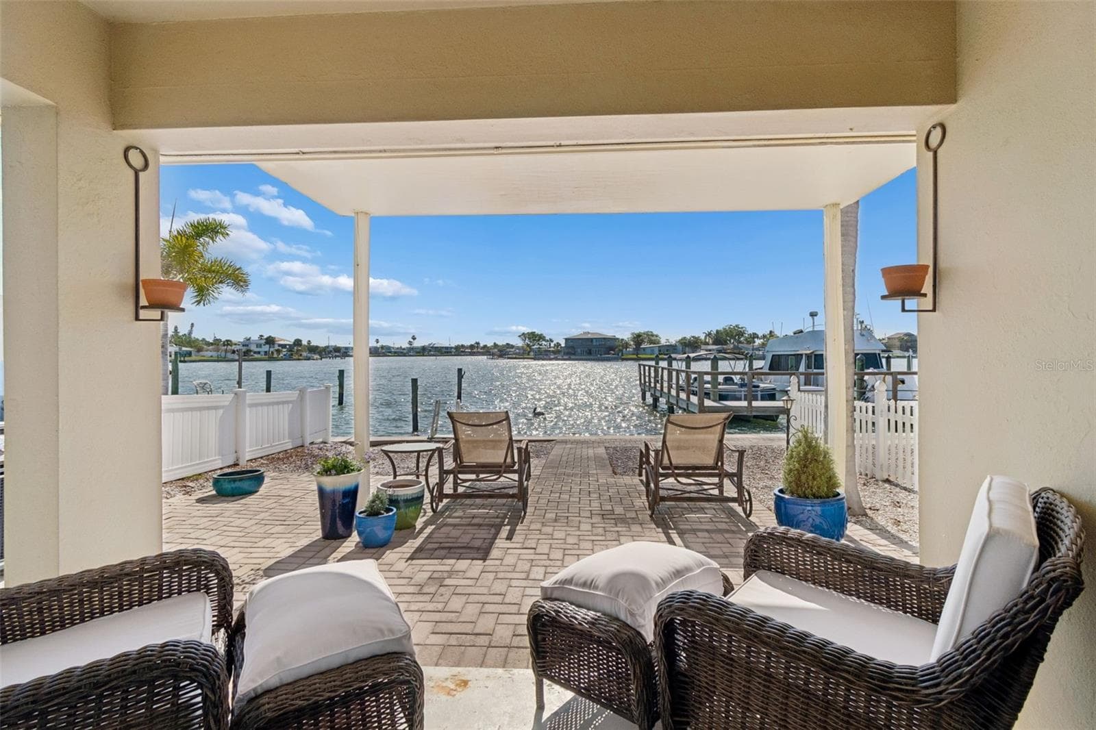 Quadruplex at 2307 BAY BLVD, INDIAN ROCKS BEACH, photo 20 of 86