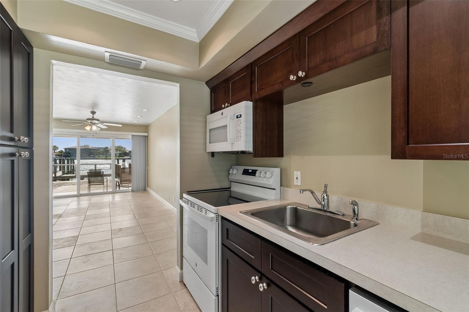 Quadruplex at 2307 BAY BLVD, INDIAN ROCKS BEACH, photo 38 of 86