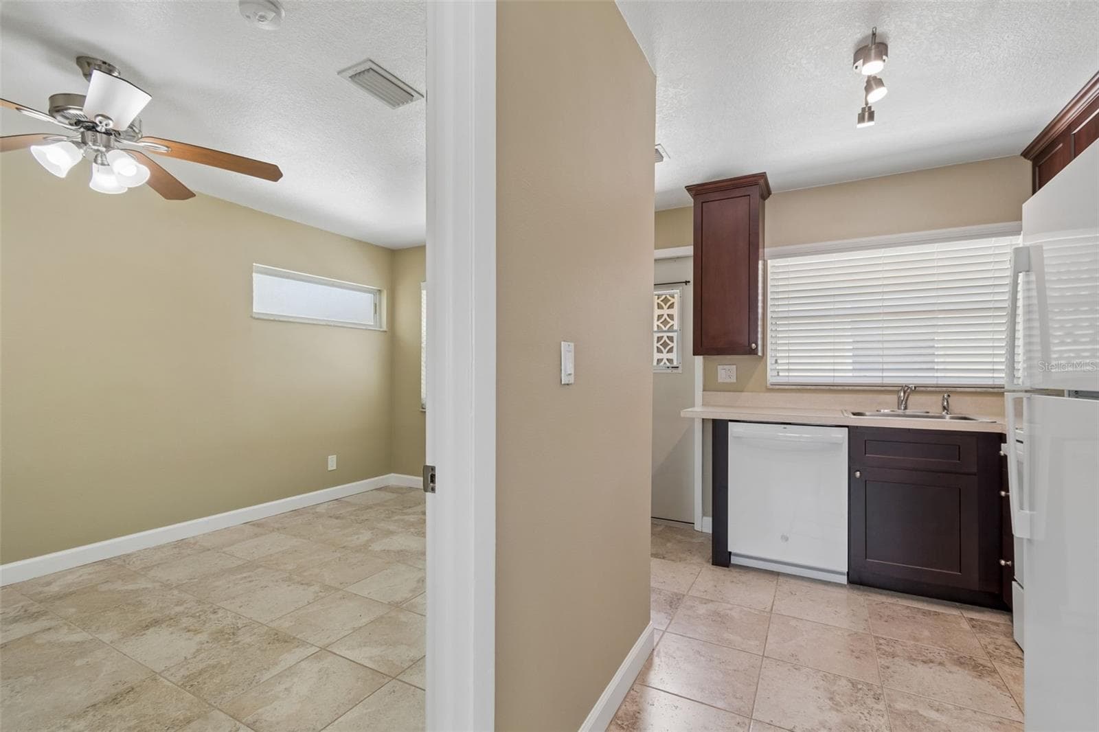 Quadruplex at 2307 BAY BLVD, INDIAN ROCKS BEACH, photo 80 of 86