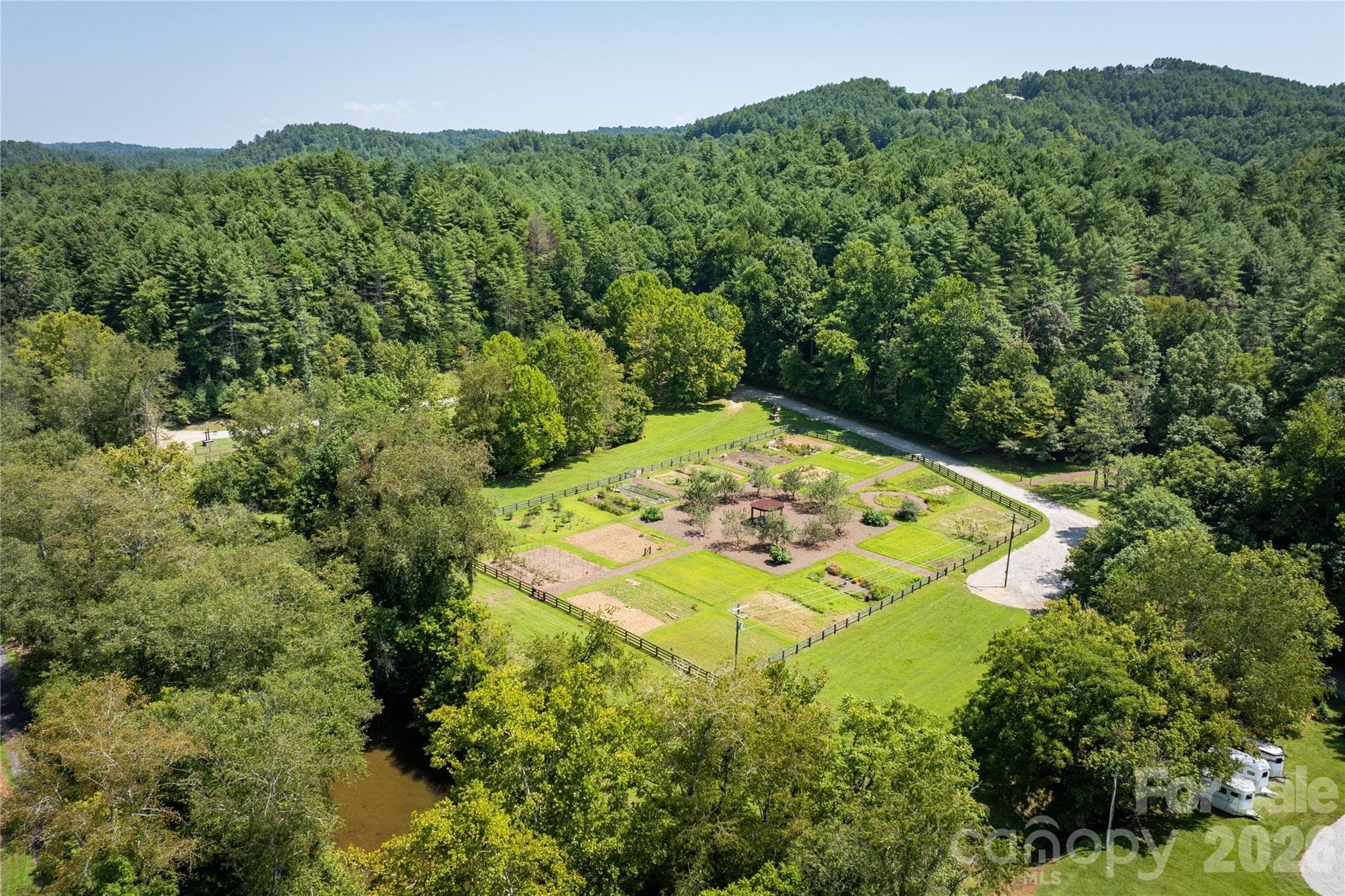 Lot at Lenoir, photo 32 of 34