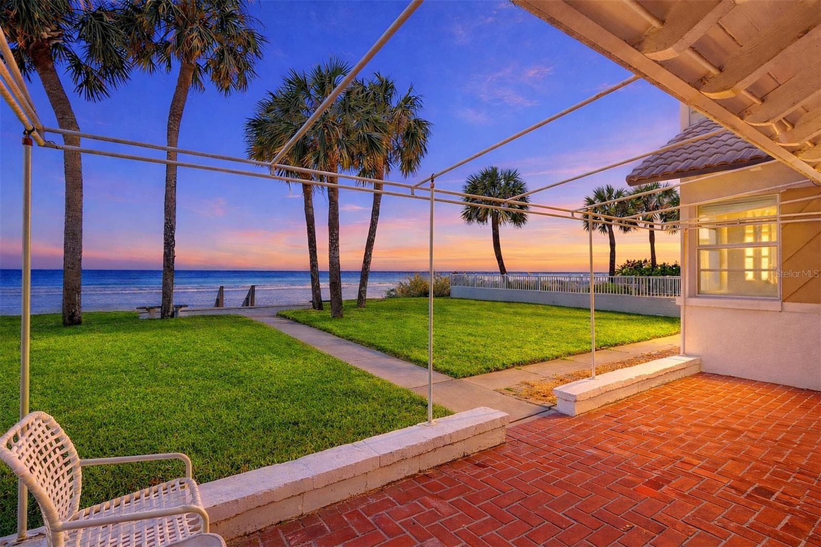 Single Family Residence at 18206 SUNSET BLVD, REDINGTON SHORES, photo 8 of 43