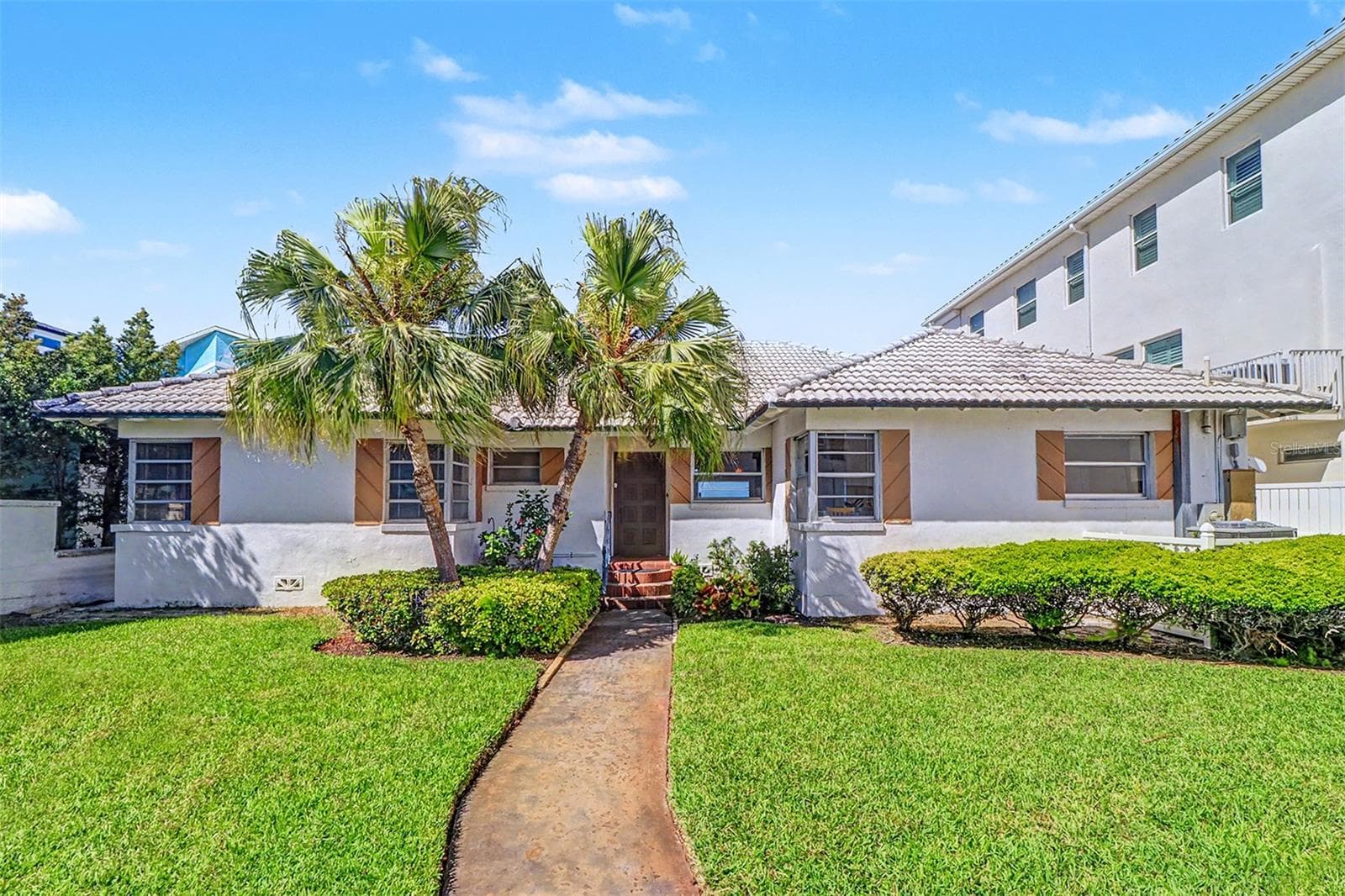 Single Family Residence at 18206 SUNSET BLVD, REDINGTON SHORES, photo 12 of 43