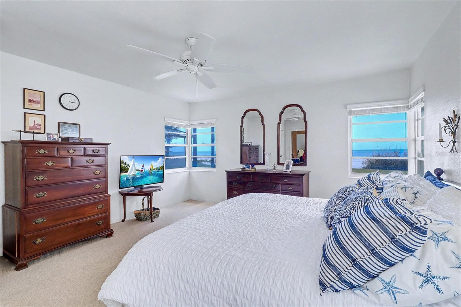Single Family Residence at 18206 SUNSET BLVD, REDINGTON SHORES, photo 26 of 43