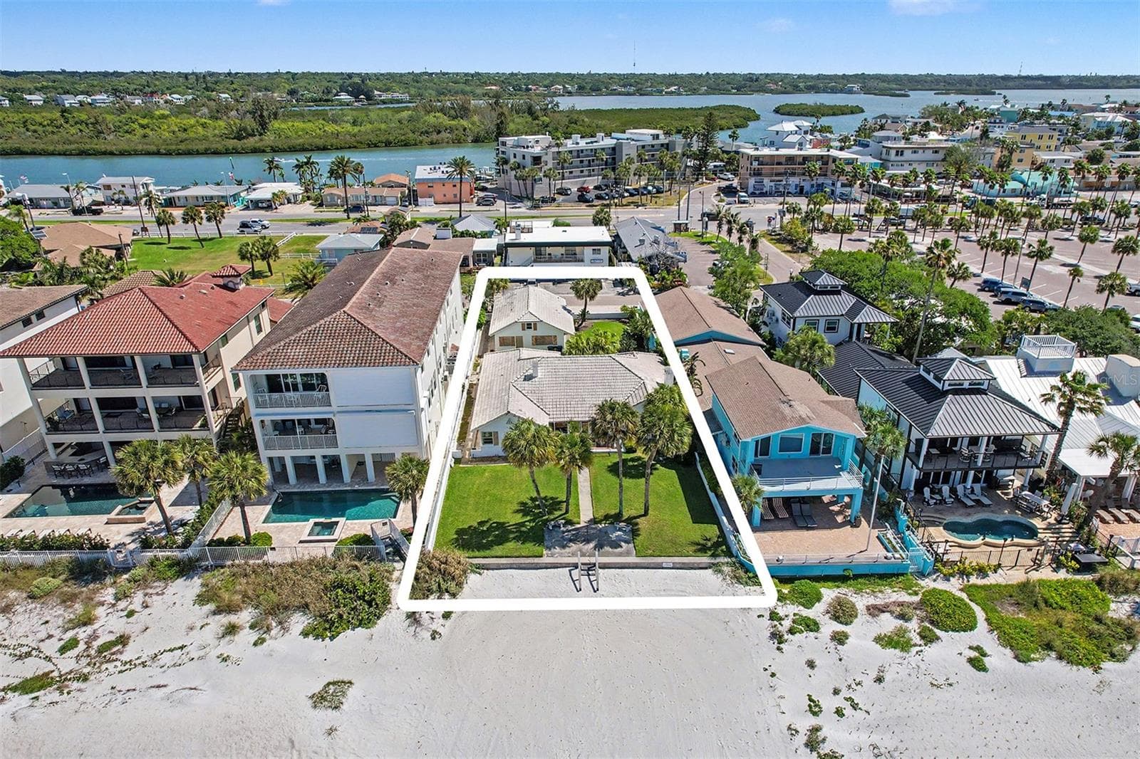 Single Family Residence at 18206 SUNSET BLVD, REDINGTON SHORES, photo 40 of 43