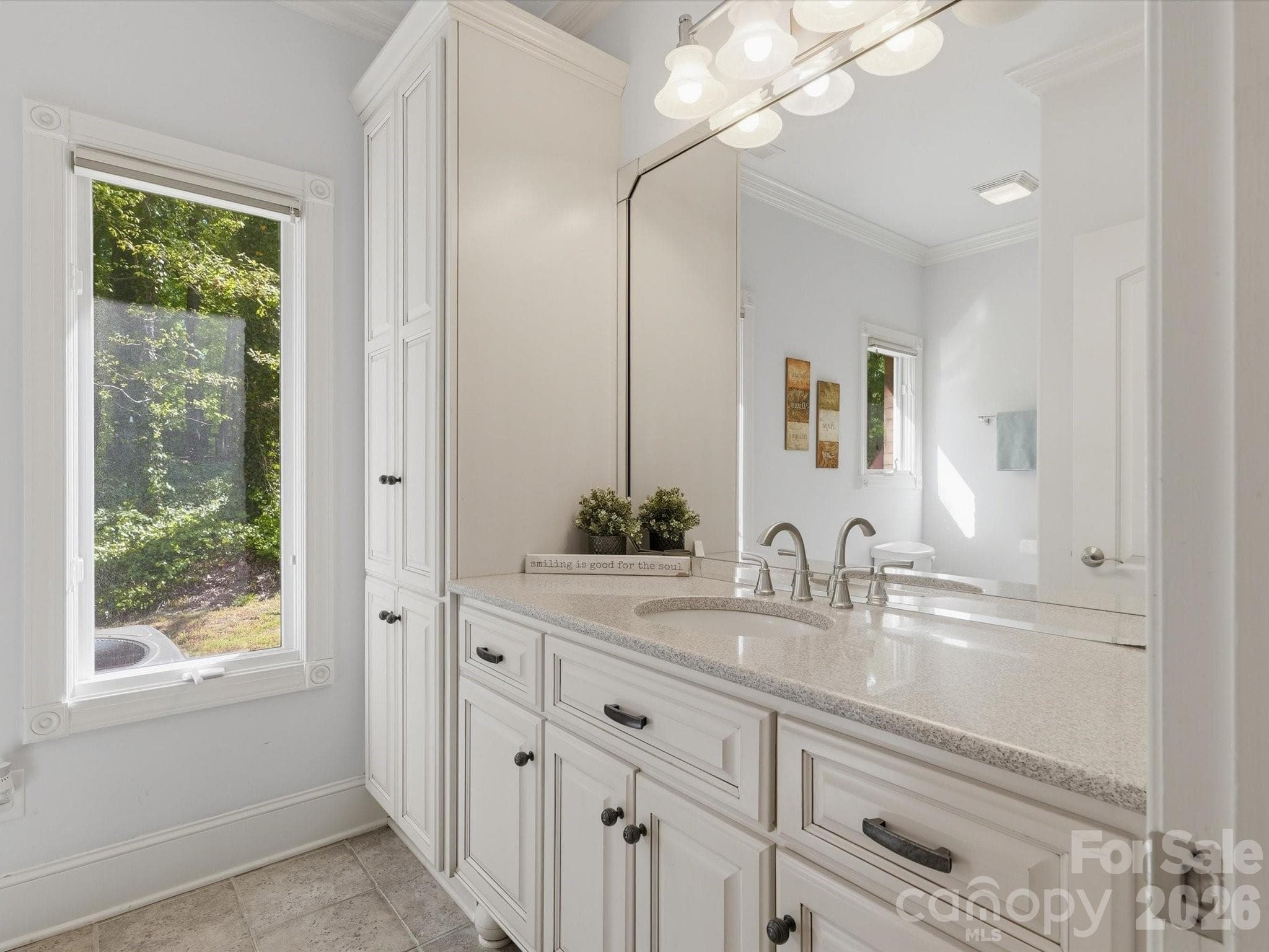 Single Family Residence at 154 Quail Hollow Drive, Kings Mountain, photo 18 of 46