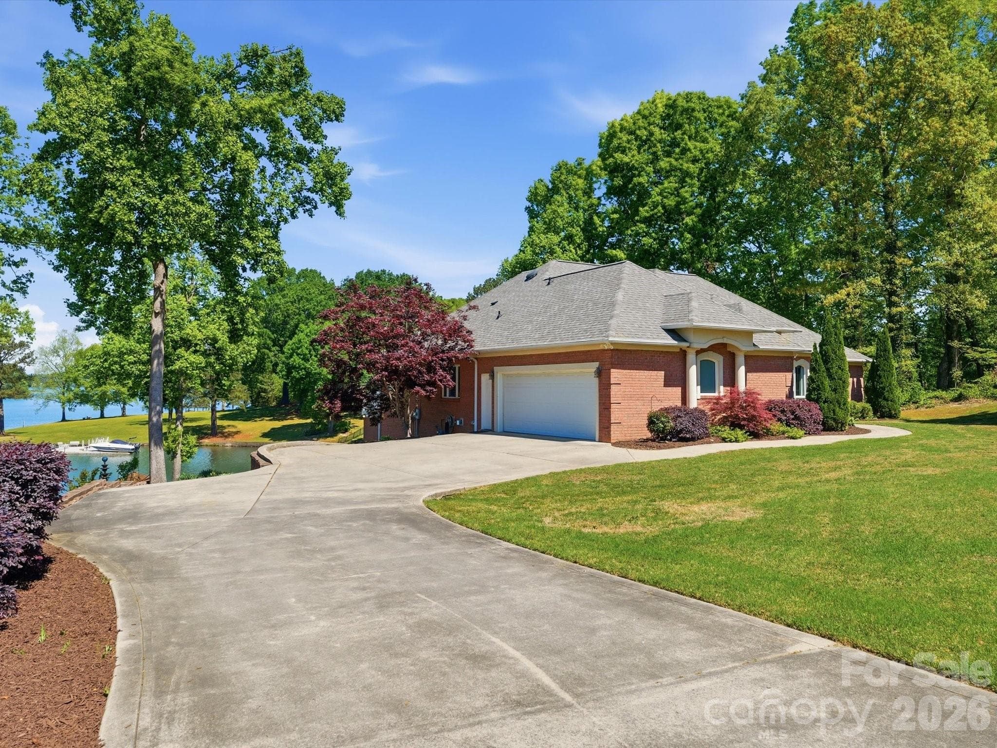Single Family Residence at 154 Quail Hollow Drive, Kings Mountain, photo 42 of 46