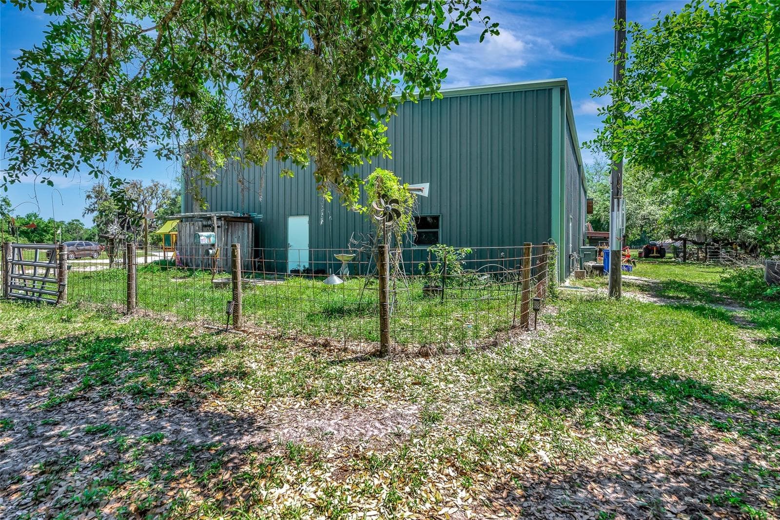 Single Family Residence at 15750 WILSON RD, SARASOTA, photo 2 of 45