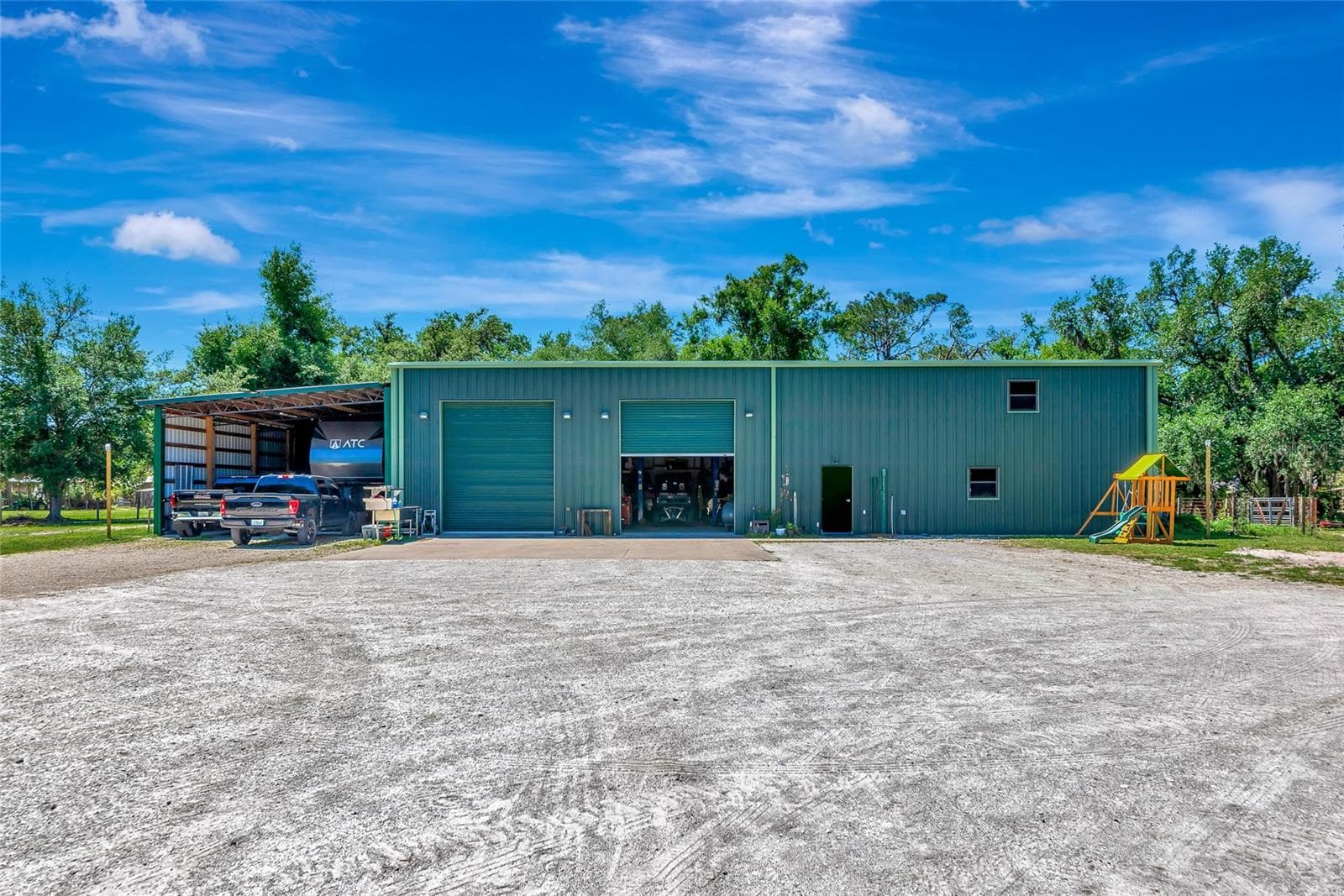 shop and apartment - 15750 WILSON RD, SARASOTA