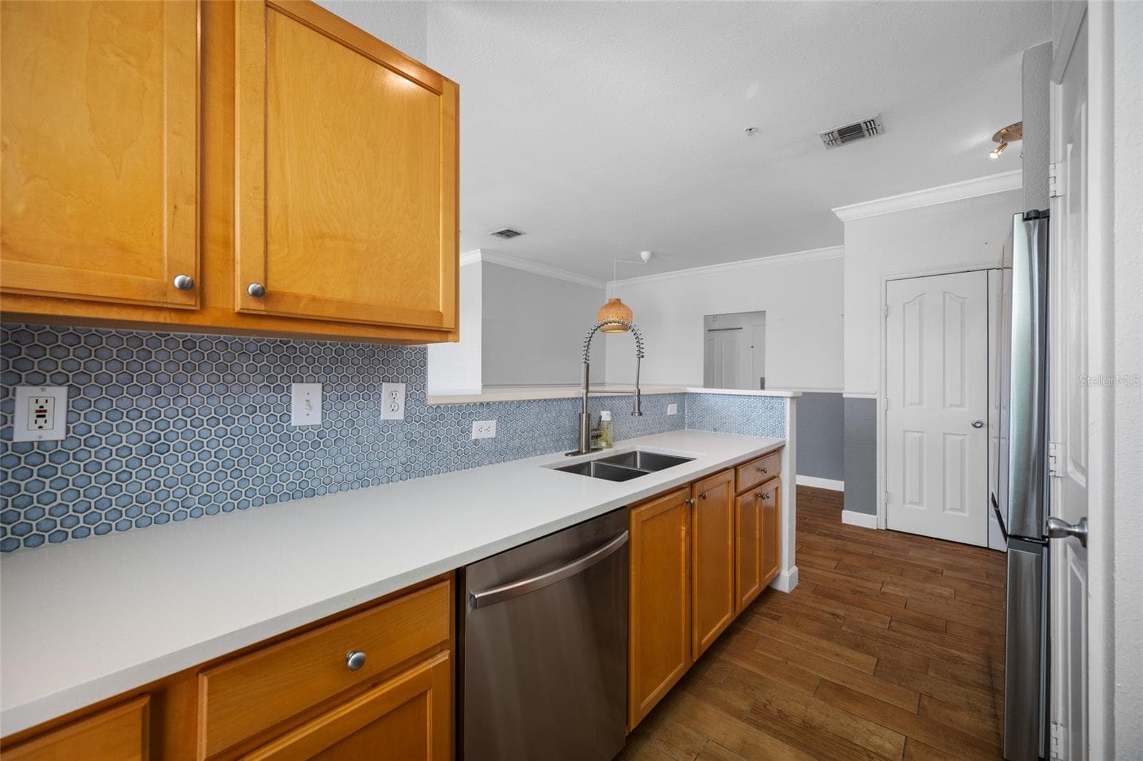Condominium at 5000 CULBREATH KEY WAY #1-201, TAMPA, photo 17 of 52
