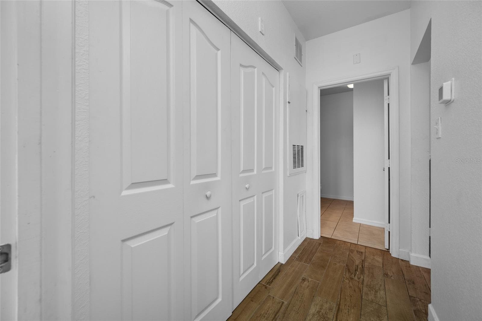 Condominium at 5000 CULBREATH KEY WAY #1-201, TAMPA, photo 24 of 52