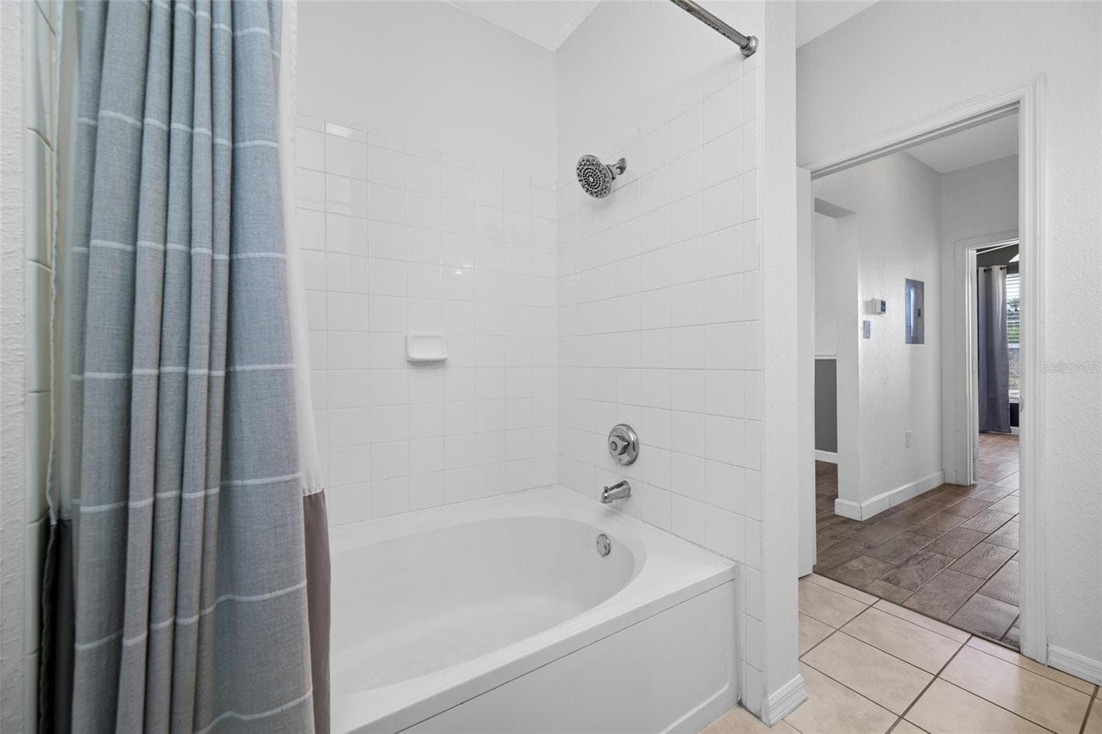 Bathroom - 5000 CULBREATH KEY WAY #1-201, TAMPA