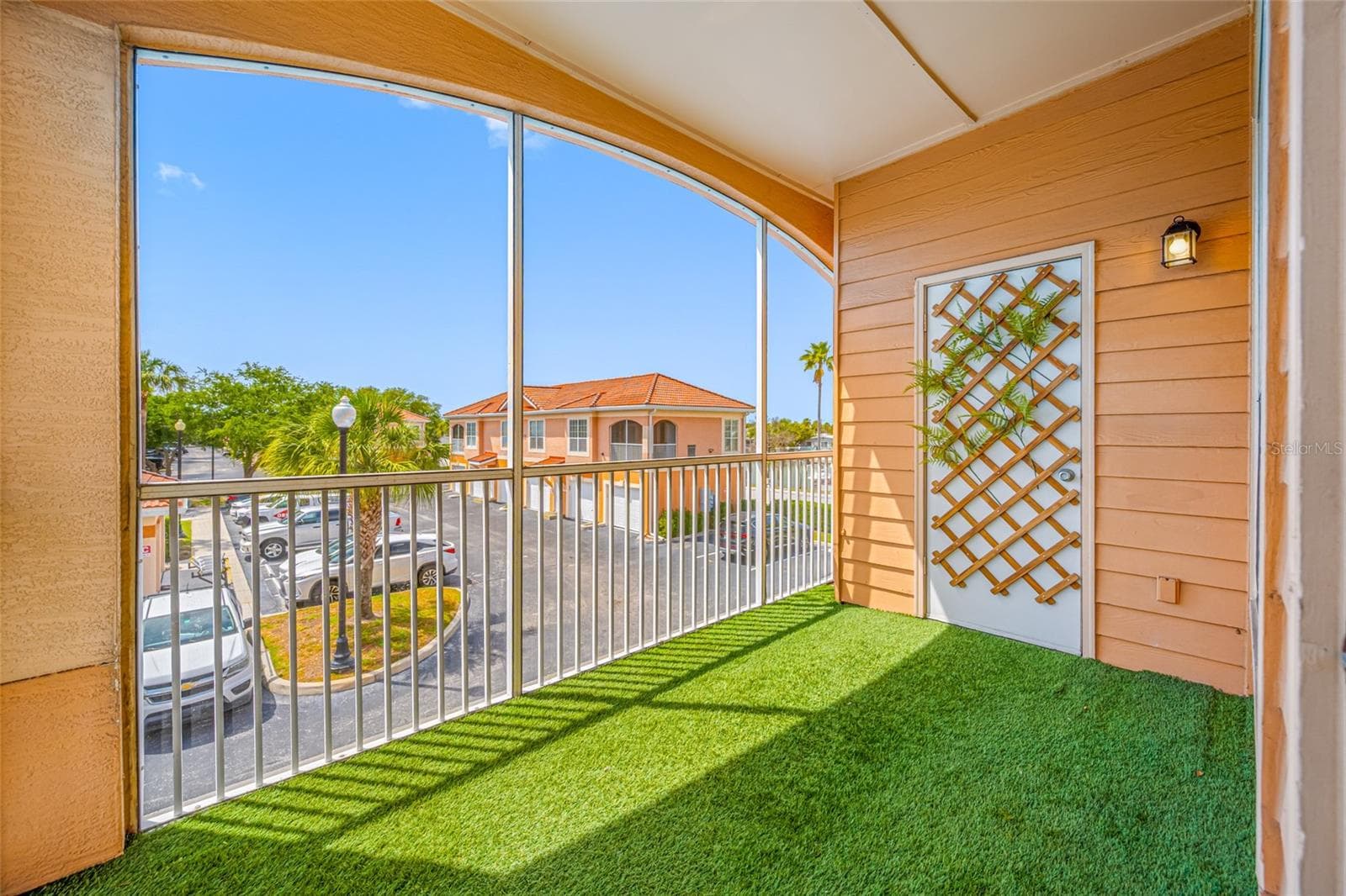 Screened Balcony - 5000 CULBREATH KEY WAY #1-201, TAMPA