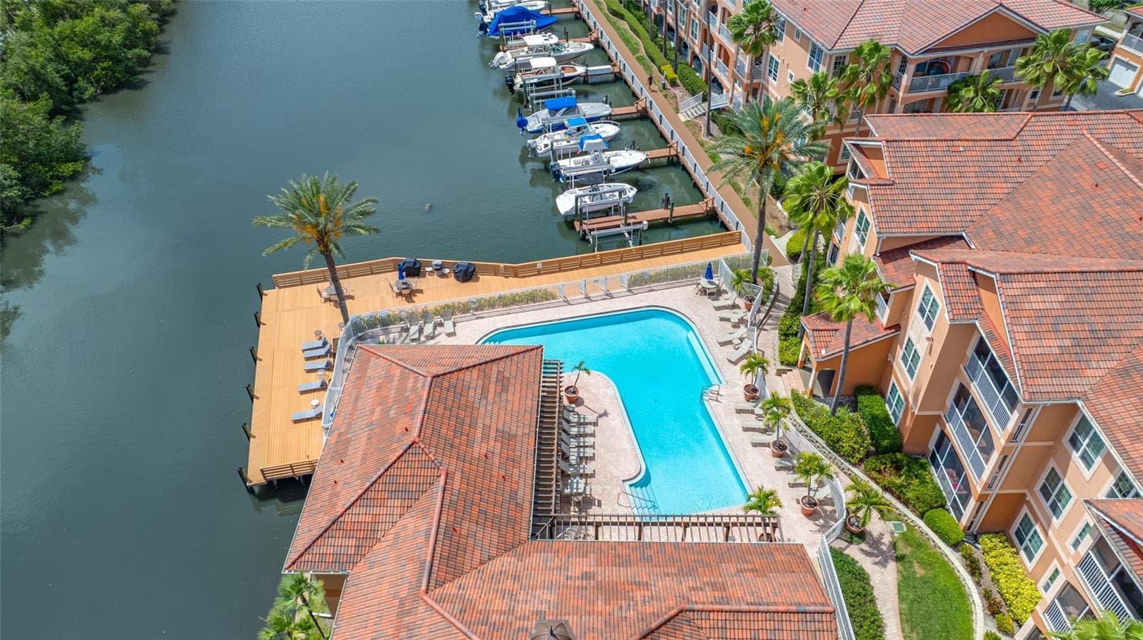 Condominium at 5000 CULBREATH KEY WAY #1-201, TAMPA, photo 43 of 52