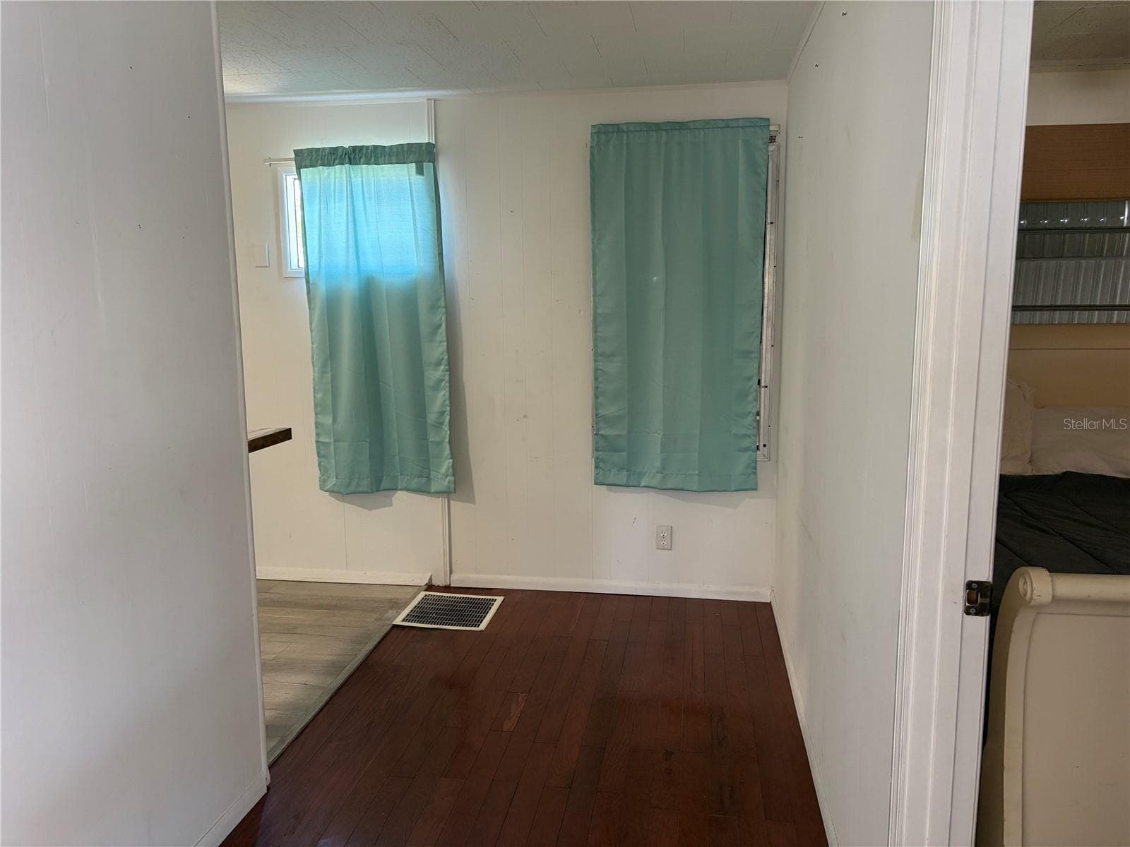 Mobile Home at 4819 SEA ISLAND AVE, SARASOTA, photo 9 of 77