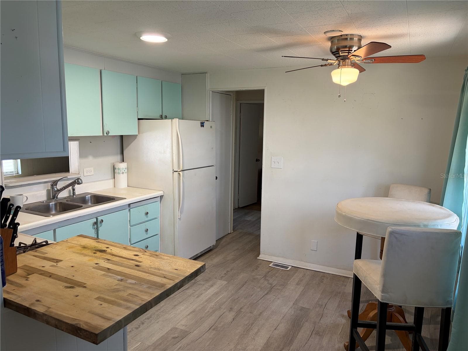 Mobile Home at 4819 SEA ISLAND AVE, SARASOTA, photo 11 of 77