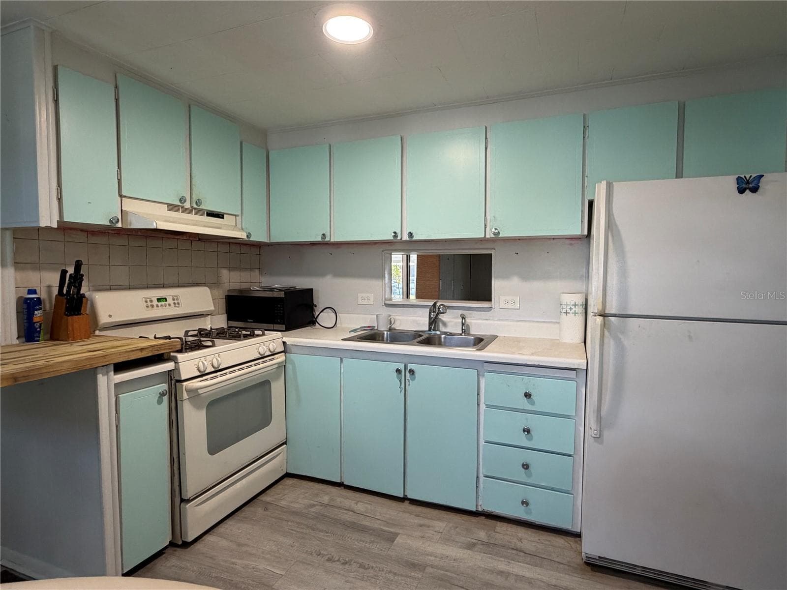 Mobile Home at 4819 SEA ISLAND AVE, SARASOTA, photo 13 of 77