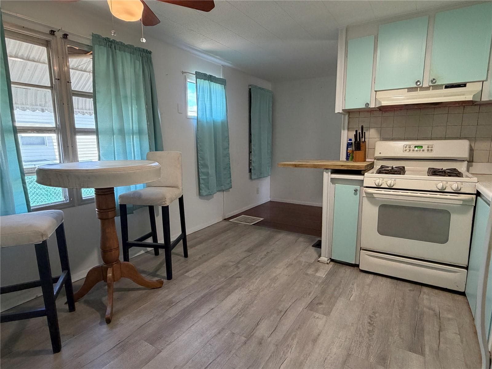 Mobile Home at 4819 SEA ISLAND AVE, SARASOTA, photo 14 of 77