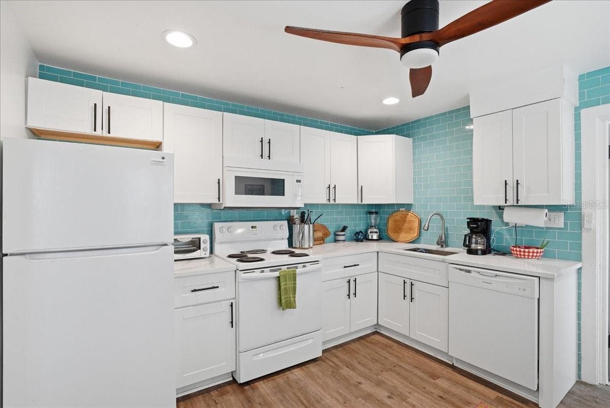 Triplex at 130 86TH TER, TREASURE ISLAND, photo 4 of 90