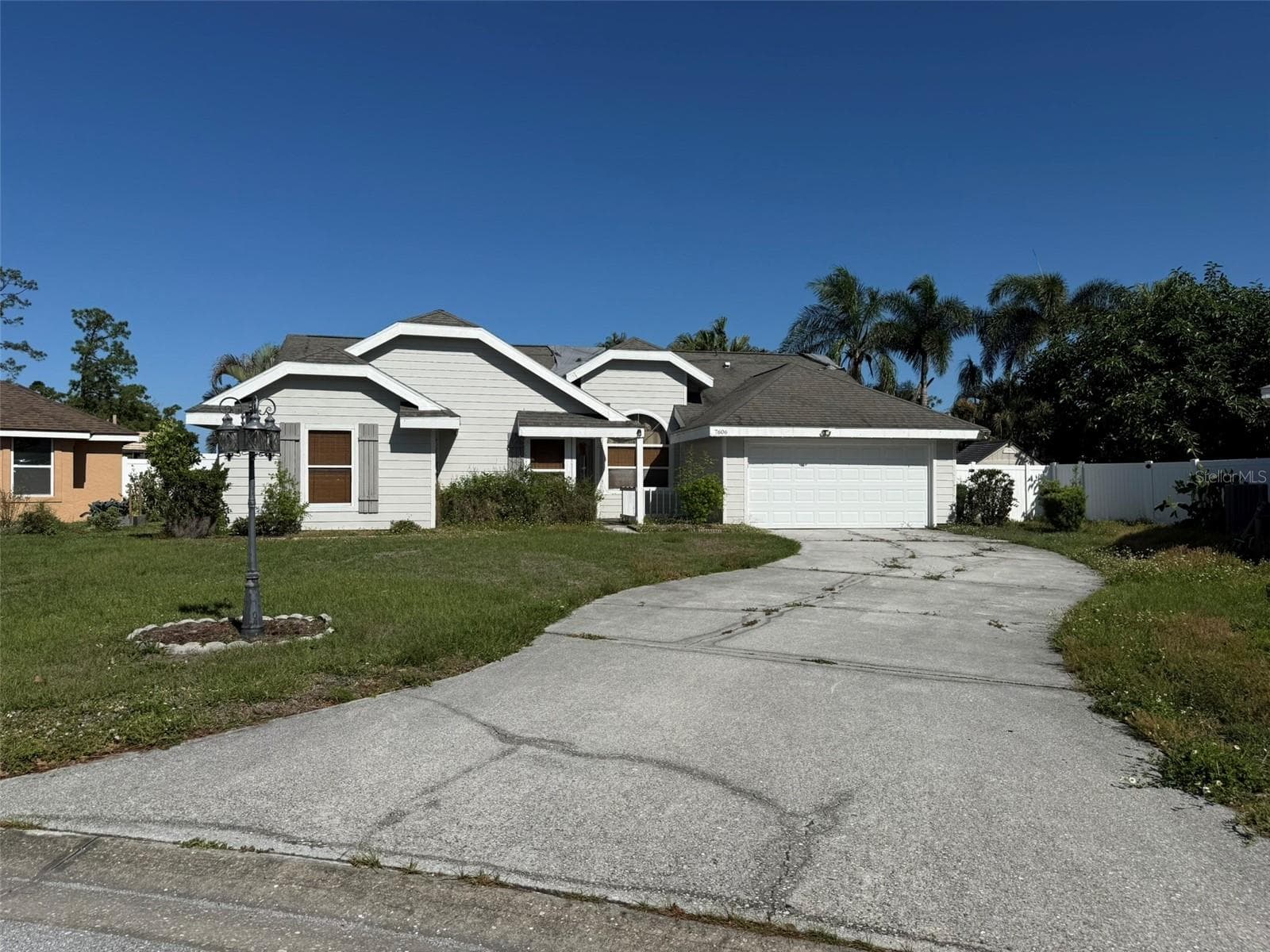 7606 37TH STREET CIR E
