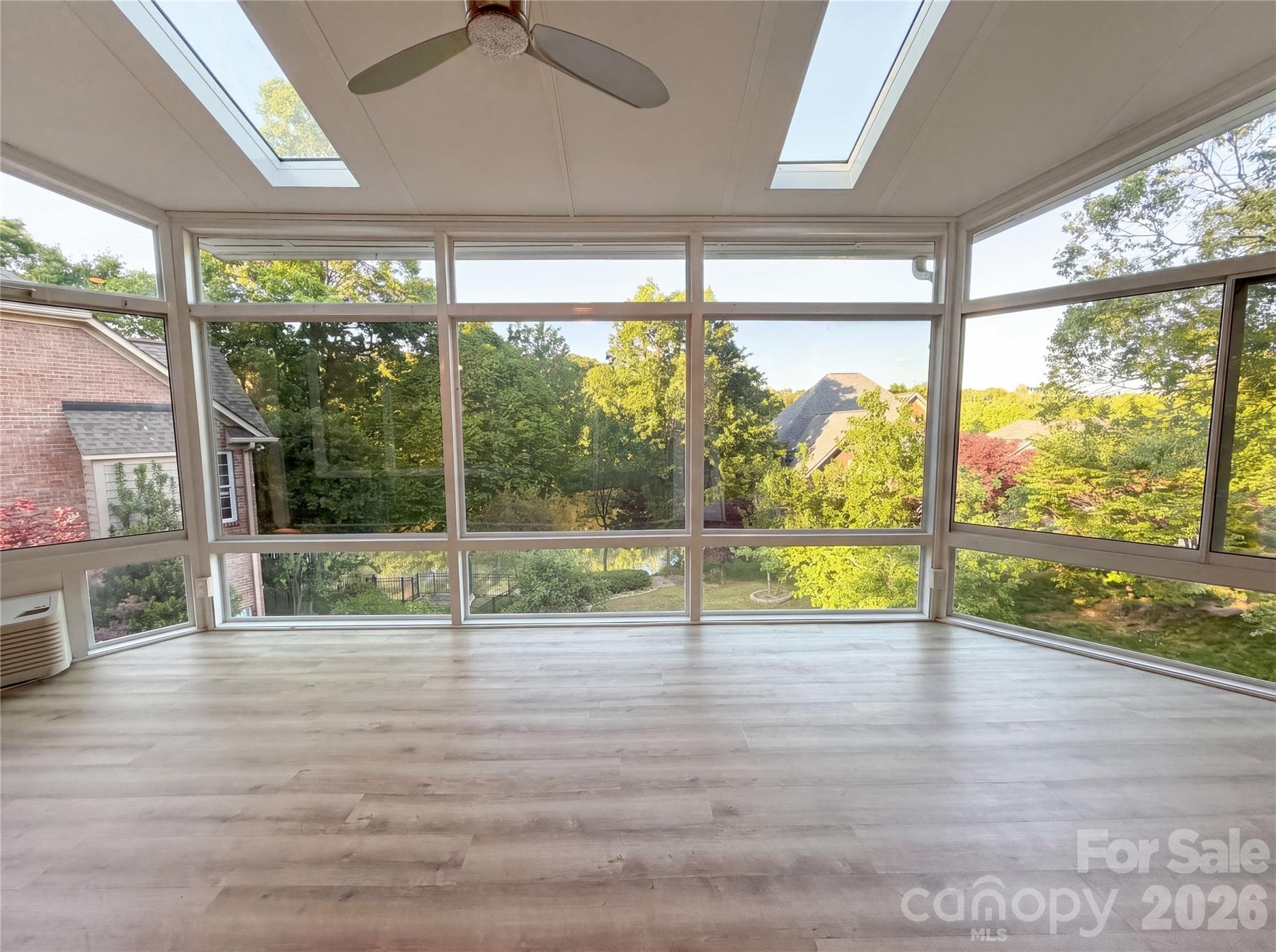 Single Family Residence at 142 Canterbury Crossing, Fort Mill, photo 24 of 29