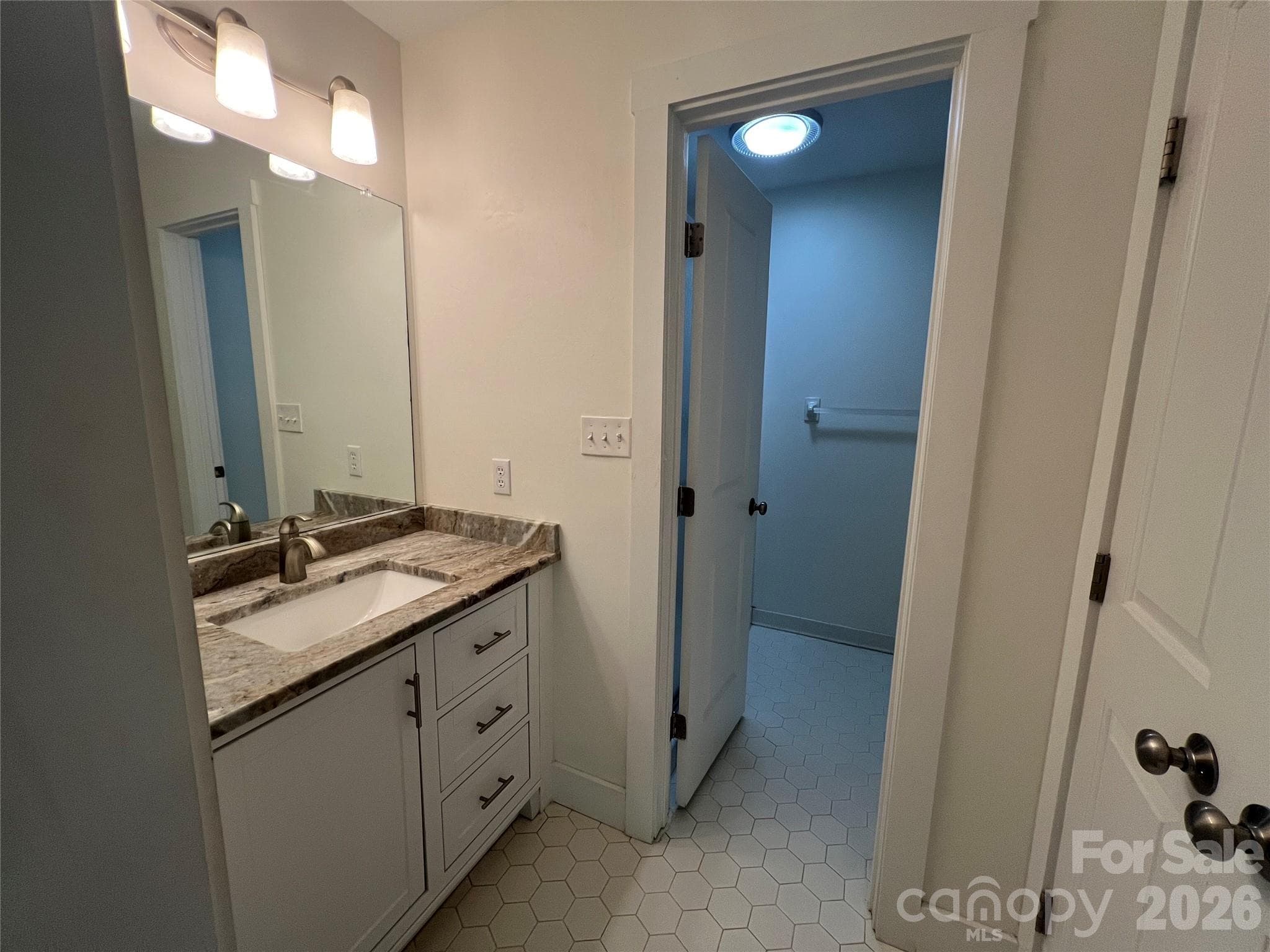 Condominium at 609 Crowfields Lane, Asheville, photo 10 of 23