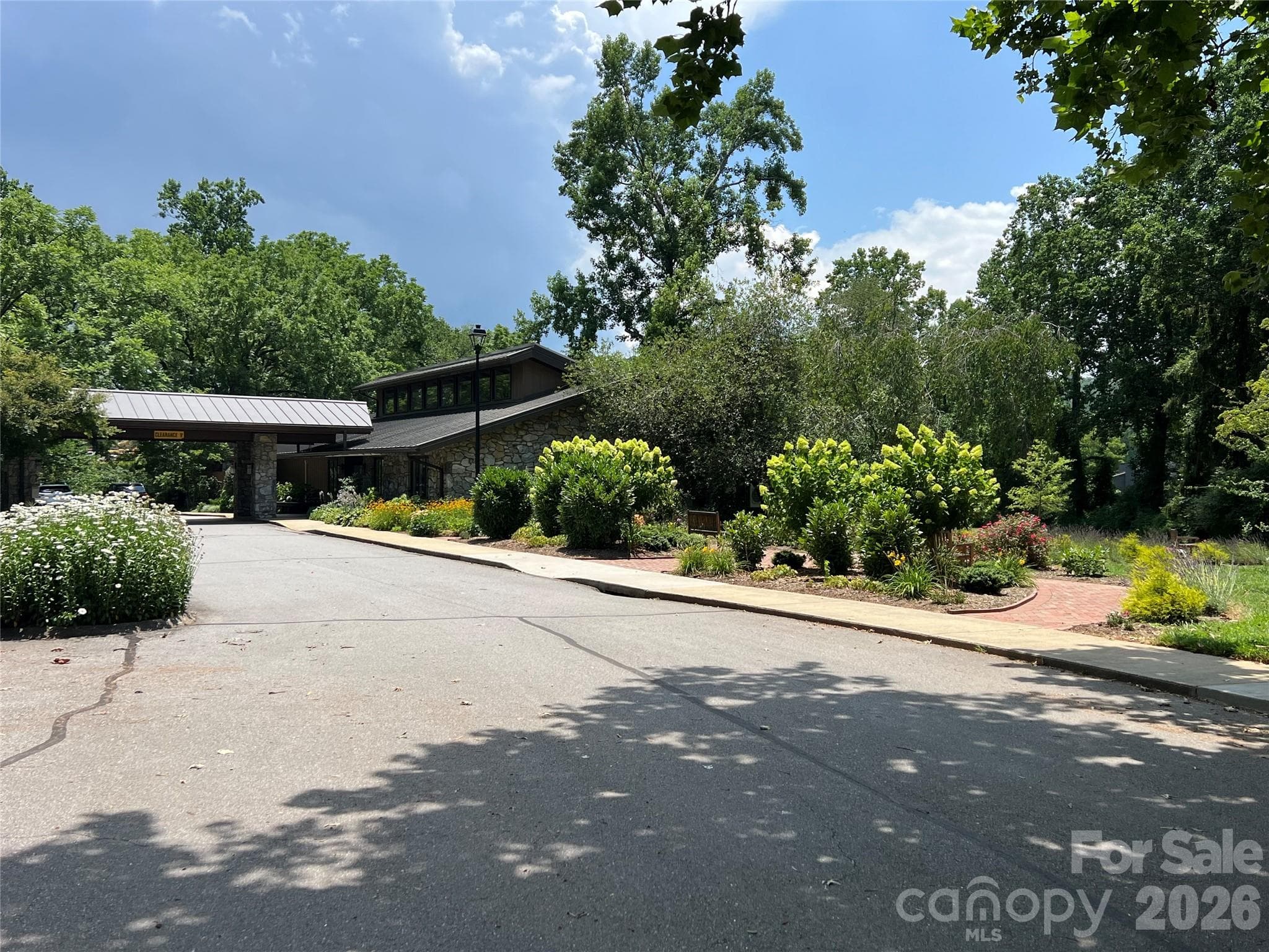 Condominium at 609 Crowfields Lane, Asheville, photo 19 of 23