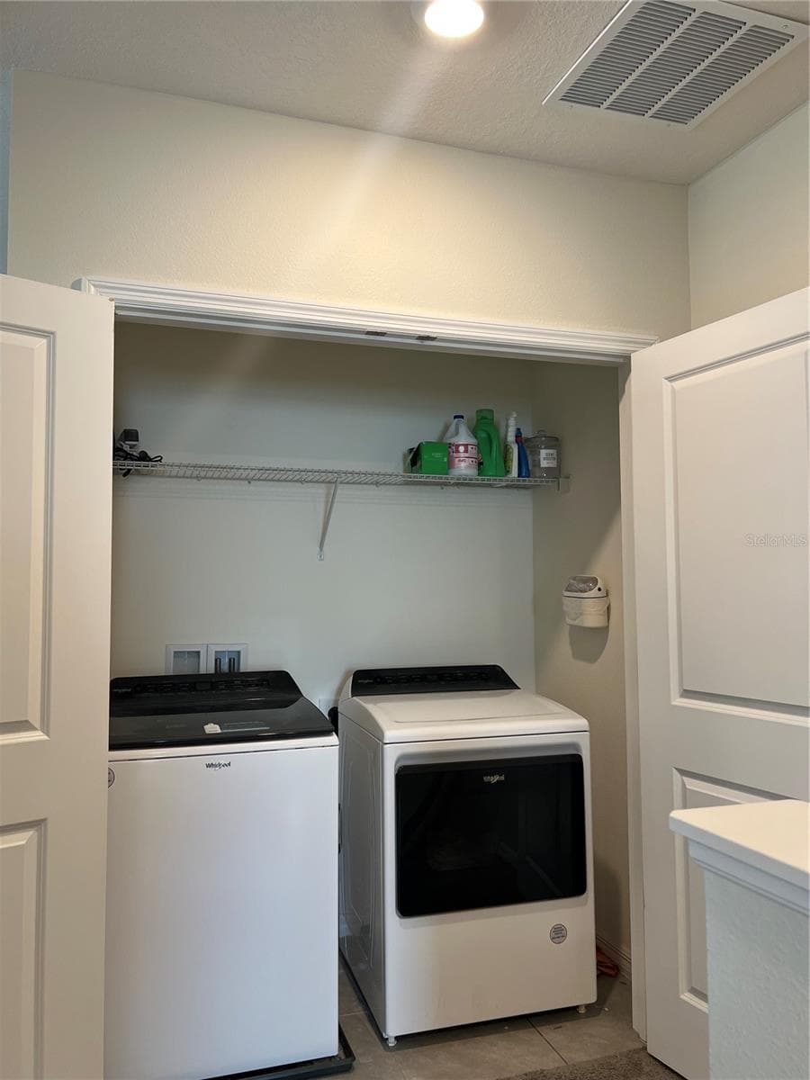 Laundry Closet - 184 MANGROVE SHADE CIR, APOLLO BEACH