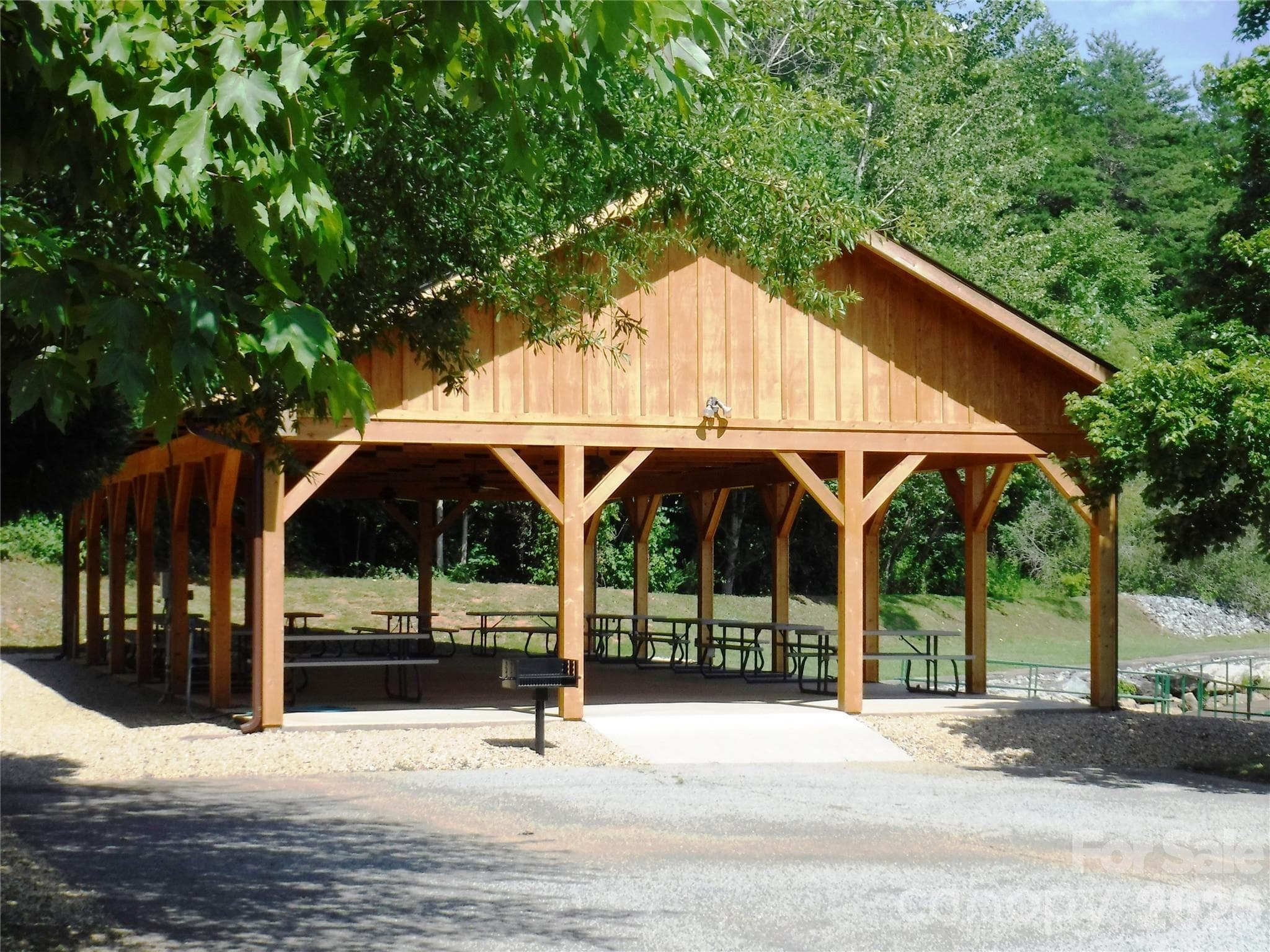 Lake Adger Picnic Pavilion - Mill Spring