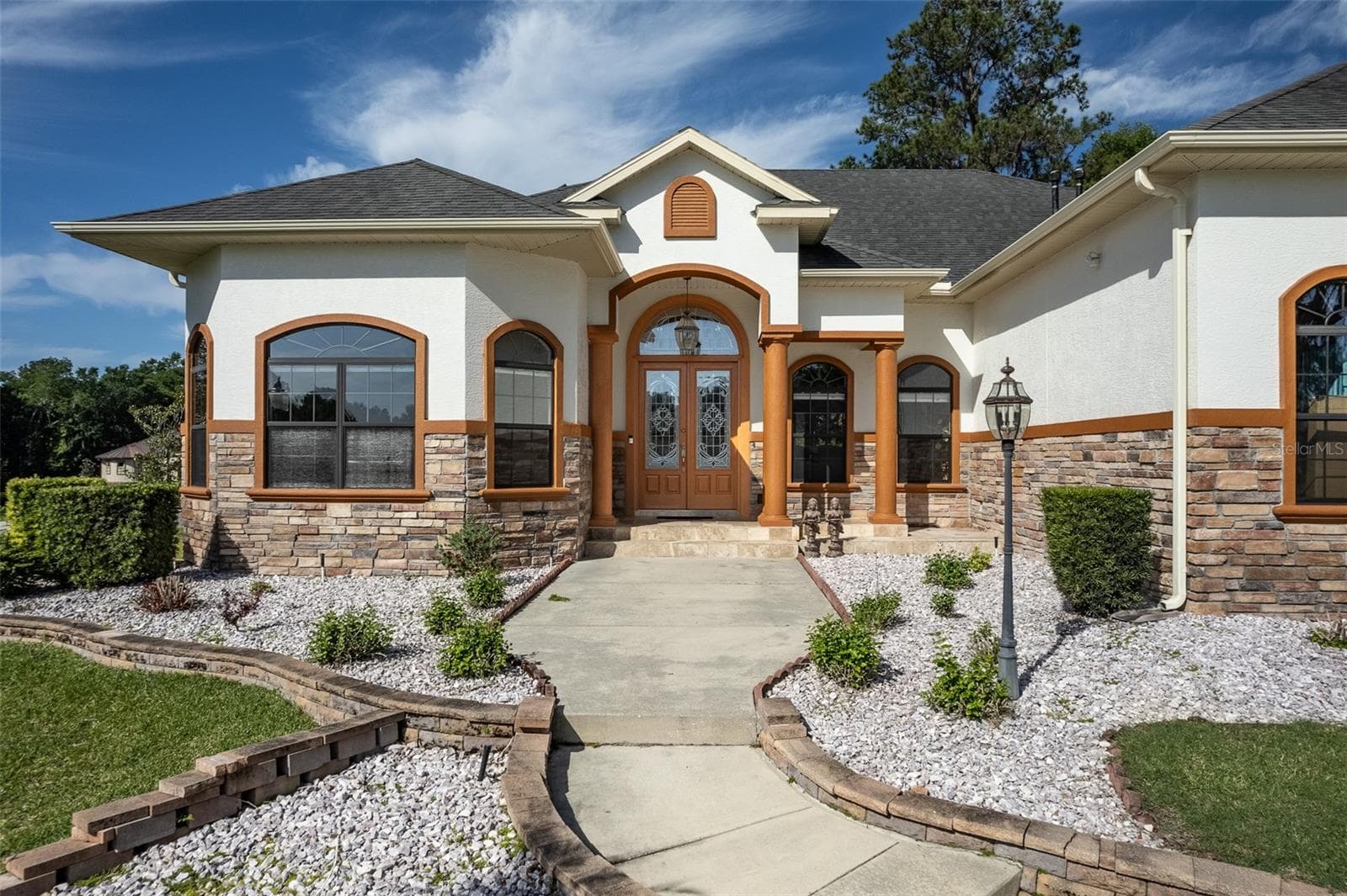 Grand Entry - 4222 SE 9TH AVE, OCALA