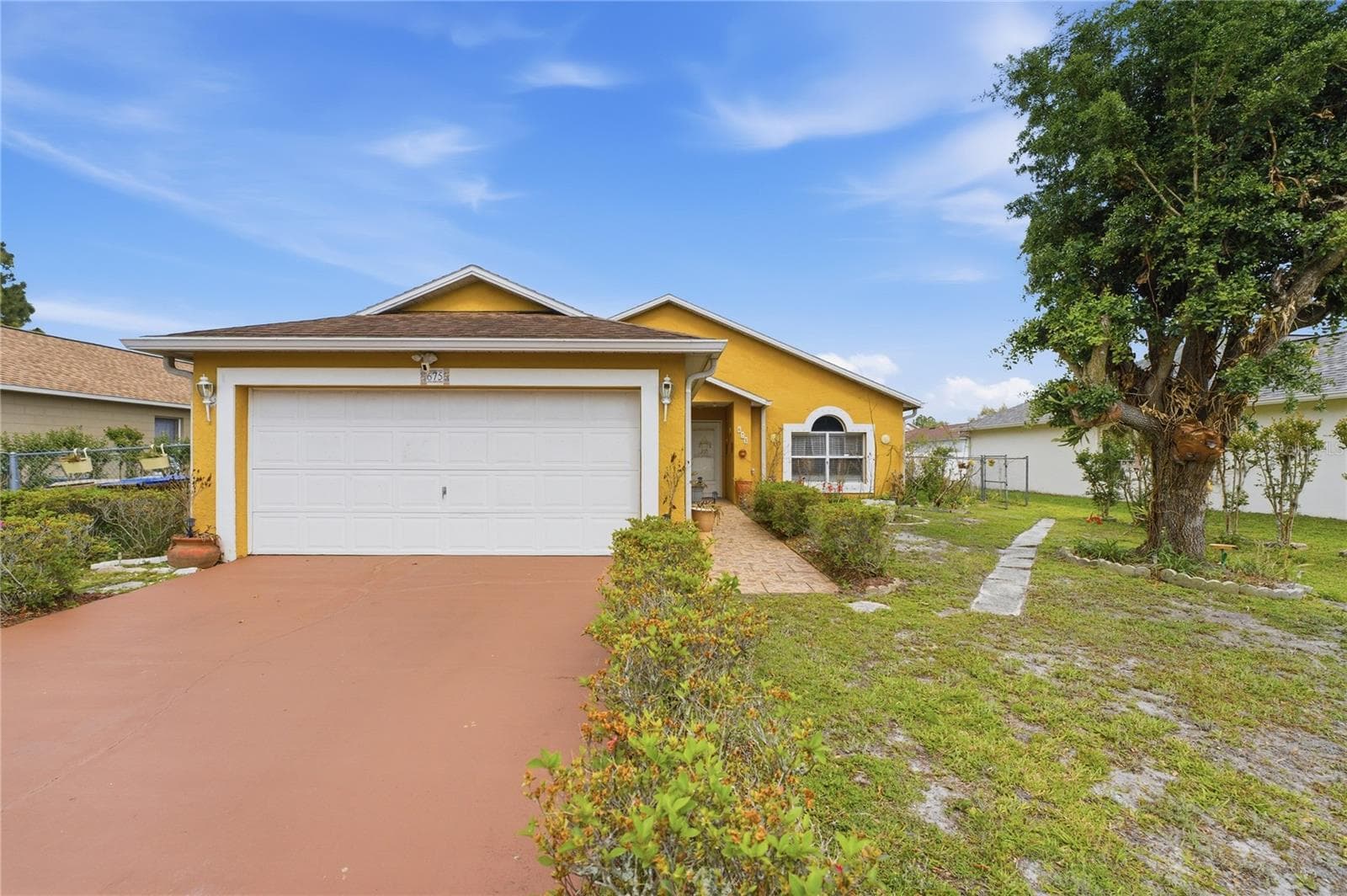 Single Family Residence at 675 BASINGSTOKE CT, POINCIANA, photo 4 of 38