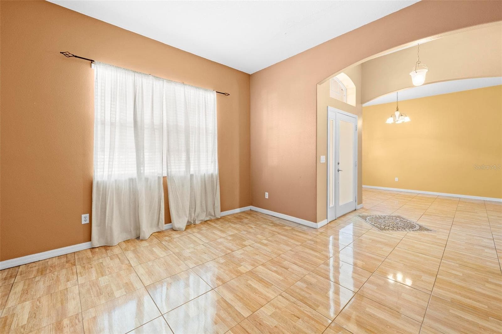 Single Family Residence at 4211 BLAKEMORE PL, SPRING HILL, photo 6 of 42