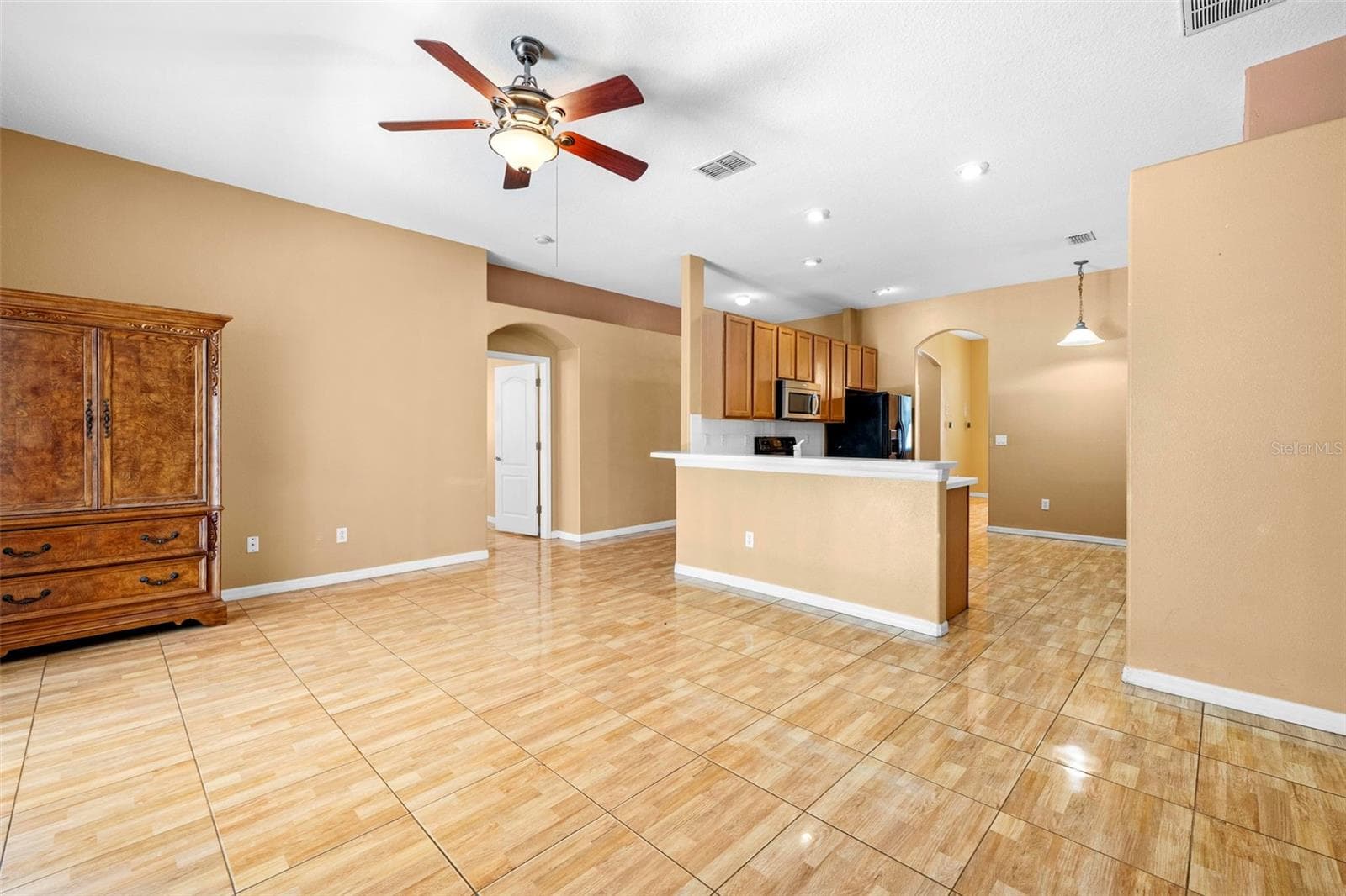 Single Family Residence at 4211 BLAKEMORE PL, SPRING HILL, photo 19 of 42